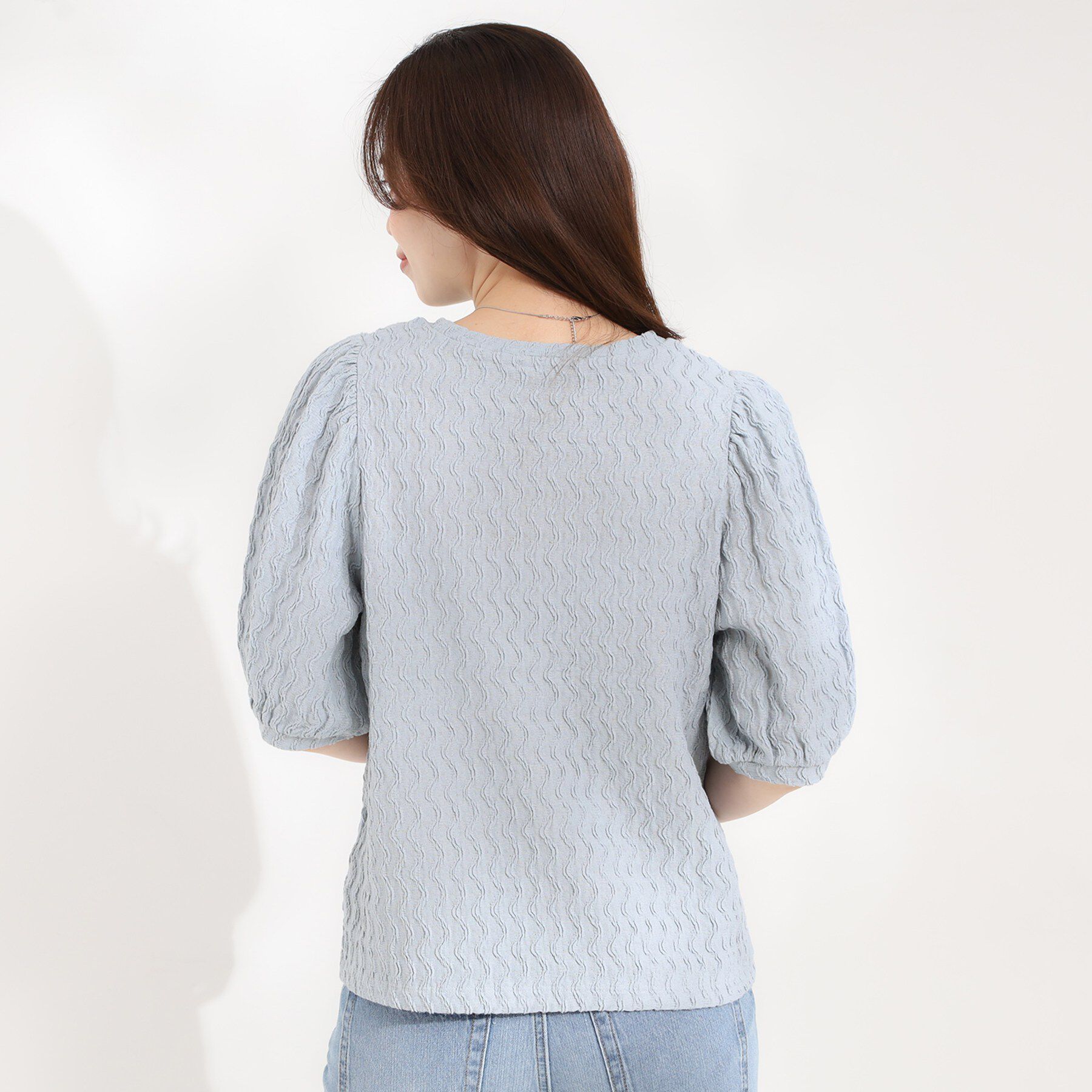 SHOO･LA･RUE「【洗濯機可/S-LL】パフスリーブが女性らしい ウェーブ柄 ジャカードトップス」|Tシャツ・カットソー|