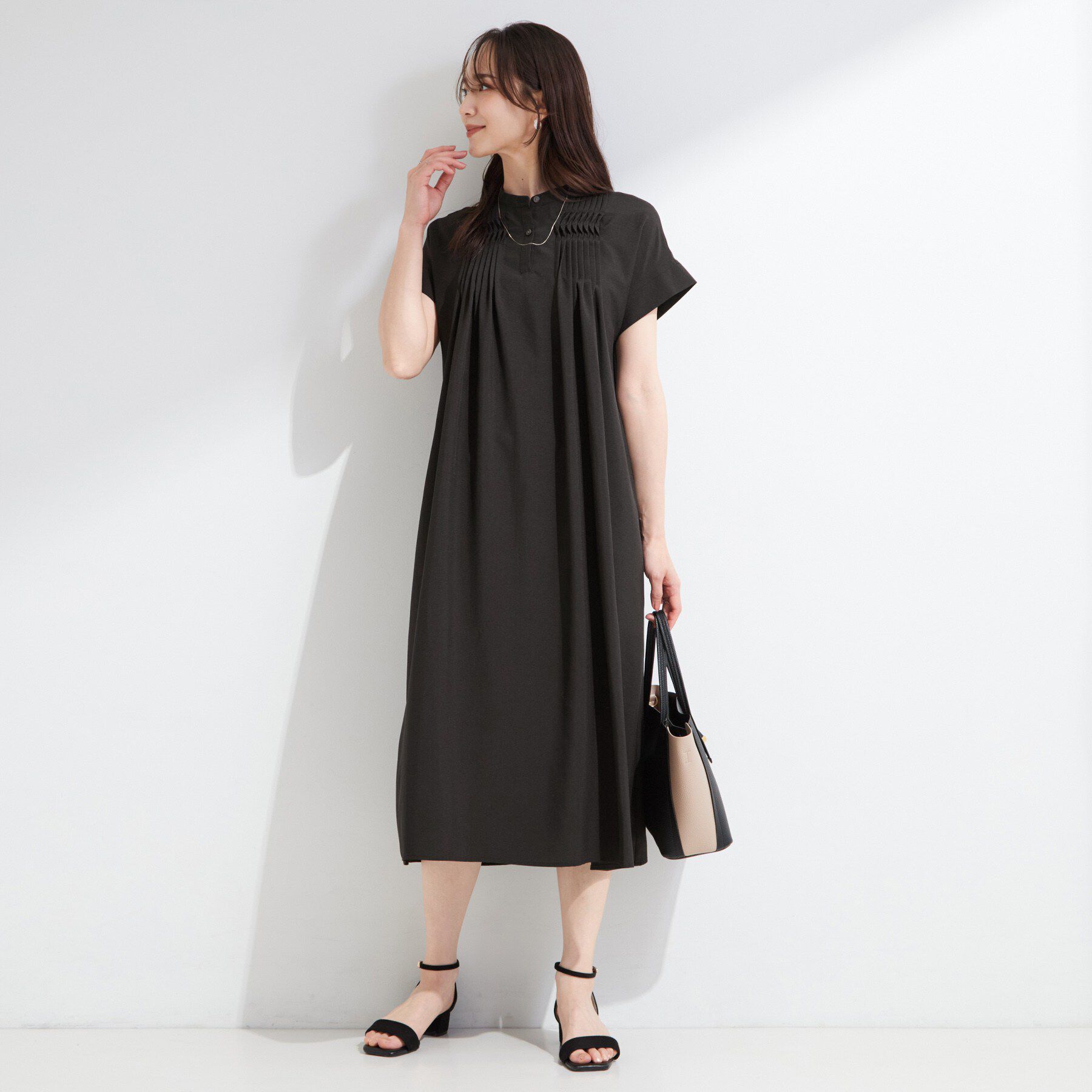 SHOO･LA･RUE「【S-LL/洗濯機可】ピンタックデザインがサマ見え Aラインワンピース」|ワンピース|