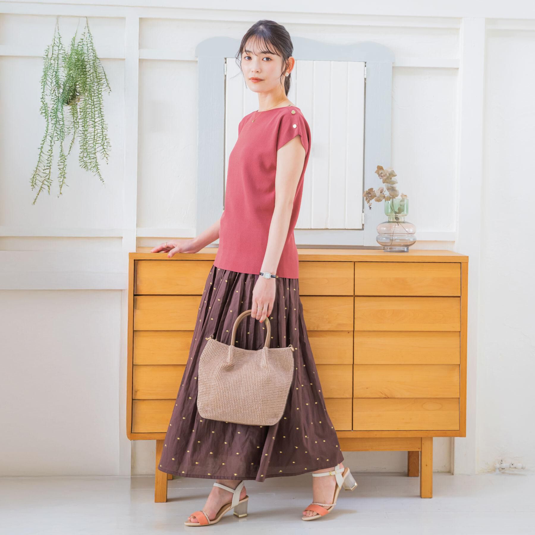 ITS&rsquo;DEMO「【冷感・WEB限定カラー】ボタン付きフレンチスリーブニット」|ニット・セーター|