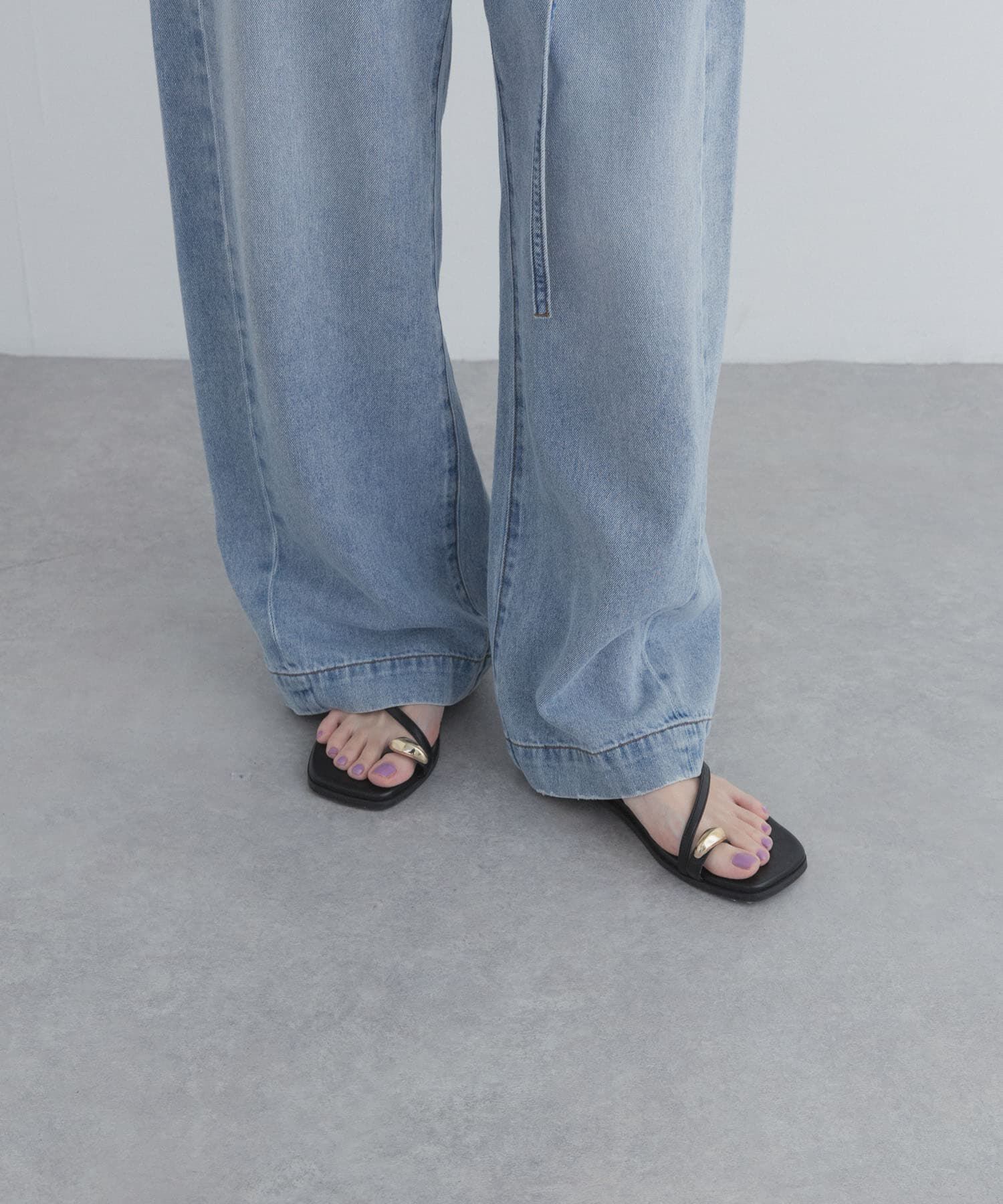URBAN RESEARCH DOORS「メタルリングフラットサンダル」|サンダル|