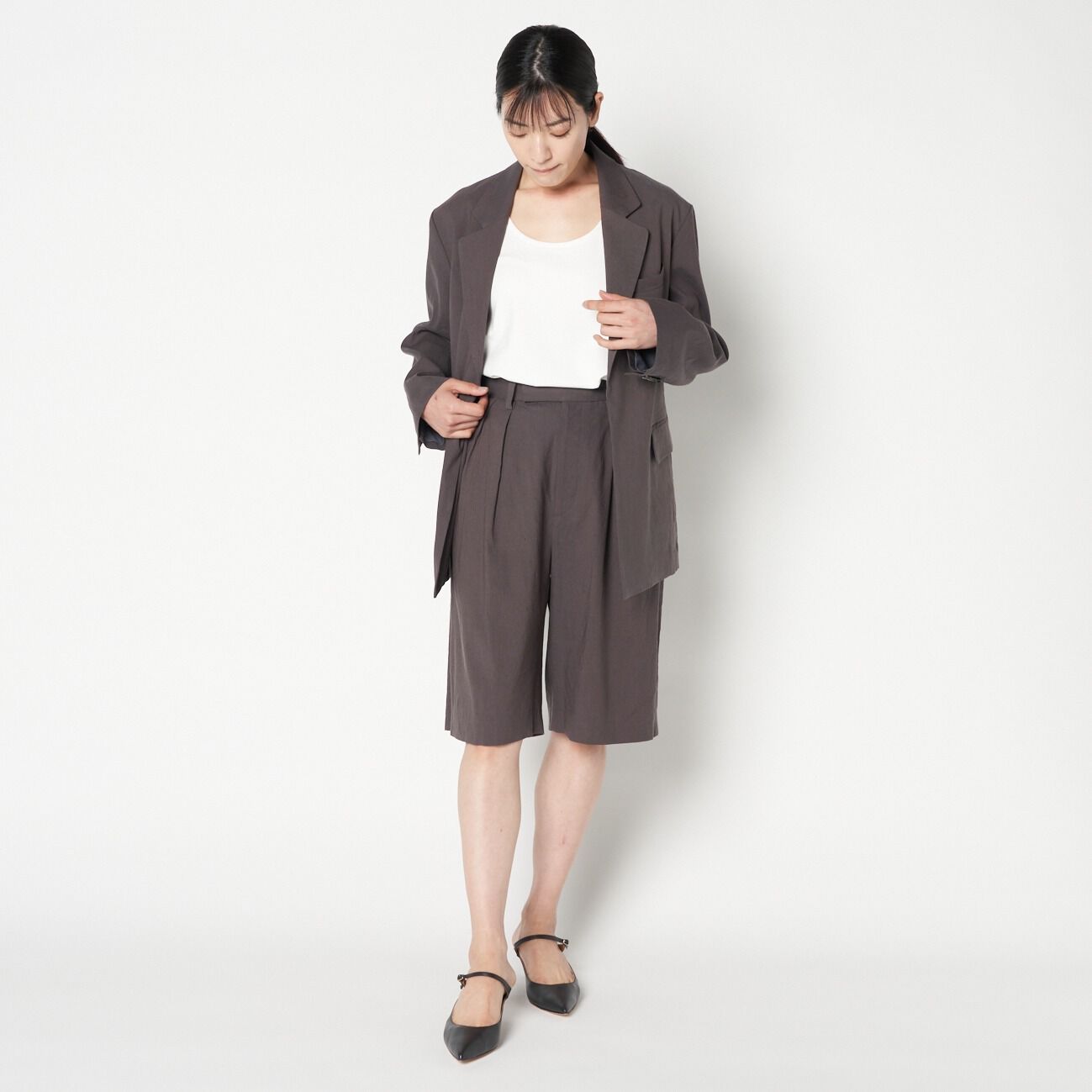 HELIOPOLE「HELIOPOLE the Editor PT(bio linen Bermuda)」|チノ|