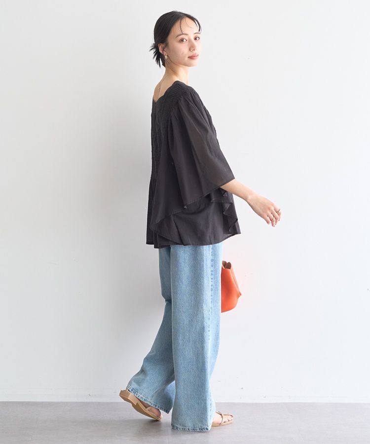 earth music&ecology「【WEB・一部店舗限定】レース&ピンタックポンチョ」|シャツ・ブラウス|