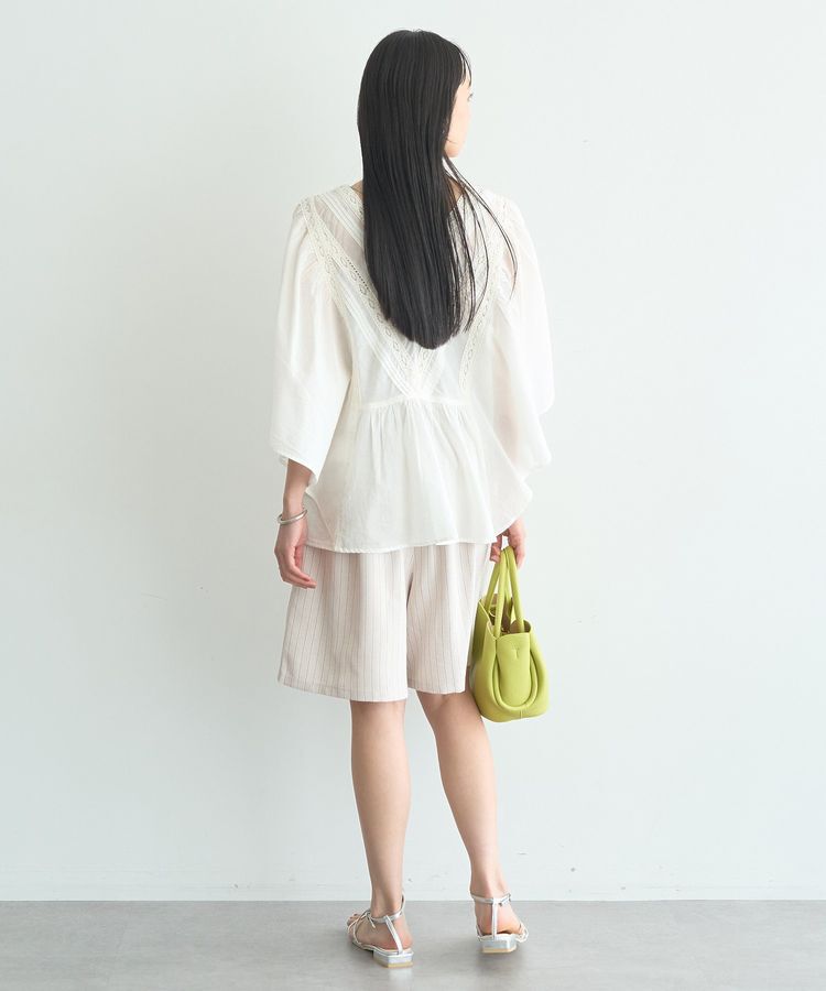 earth music&ecology「【WEB・一部店舗限定】レース&ピンタックポンチョ」|シャツ・ブラウス|