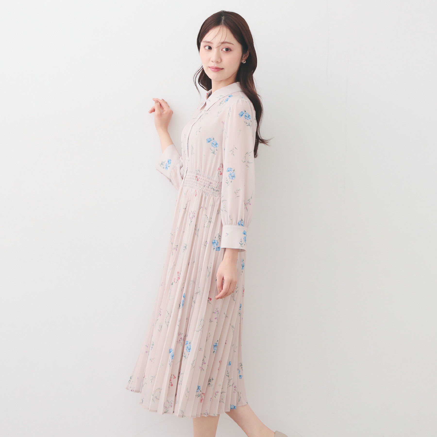 index「衿付き花柄プリーツフレアワンピース【洗濯機OK／イージーアイロン】」|ワンピース|
