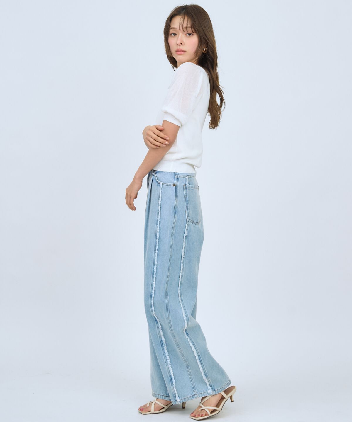 アンドクチュール「フリンジラインワイドデニムパンツ」|デニム|