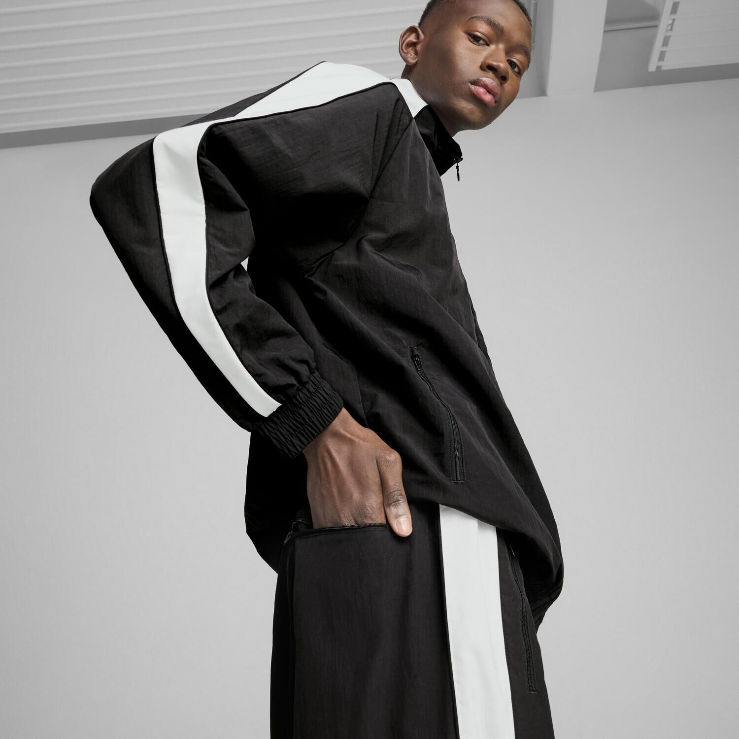 PUMA「【PUMA ｳｪｱ】M T7 OVERSIZED TRACK PANTS WV」|チノ|