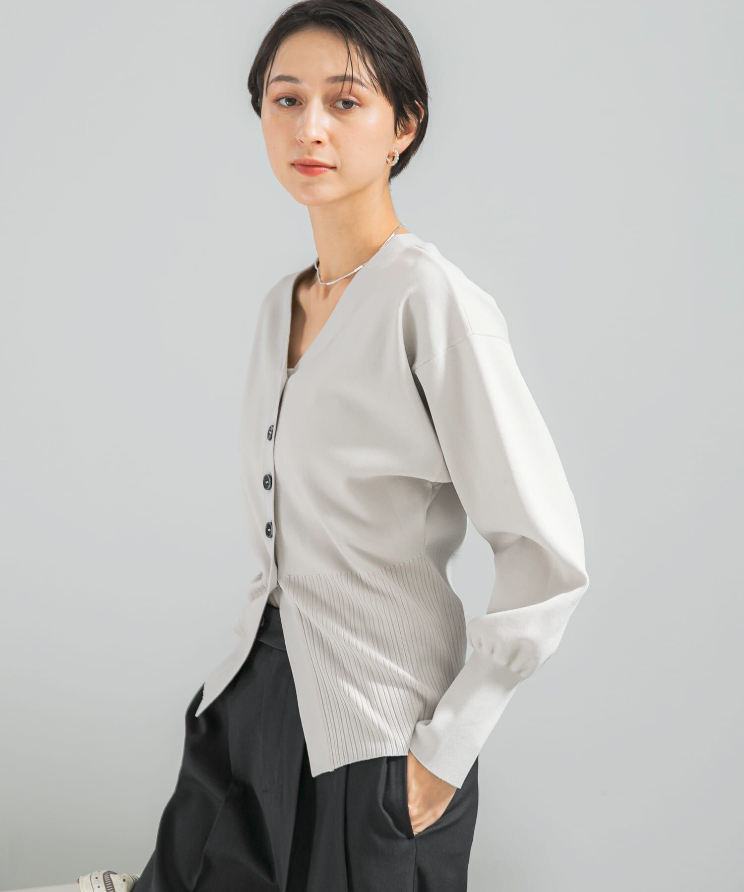 URBAN RESEARCH ROSSO「Vネックリブフロント釦デザインニット」|カーディガン|