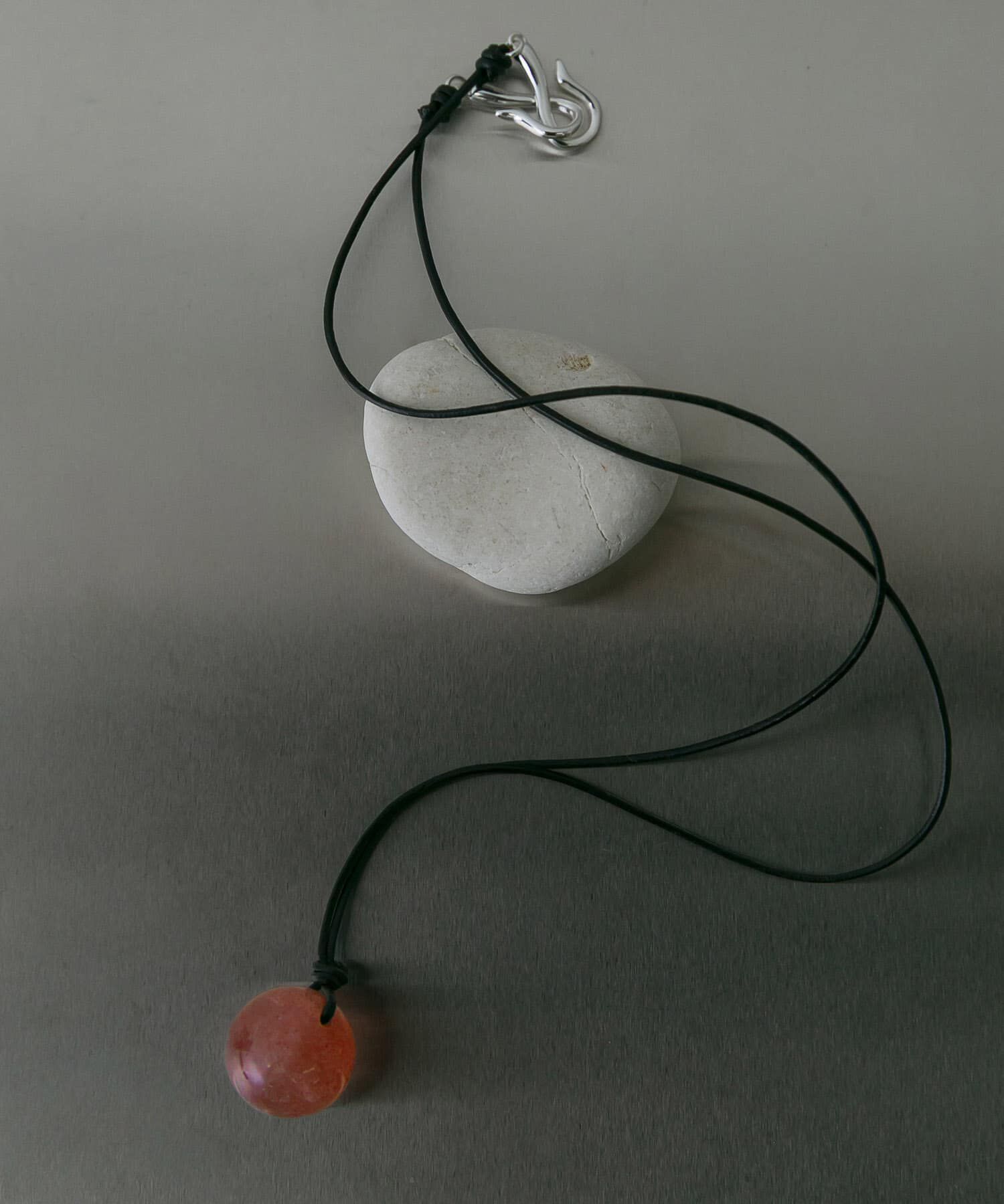 SMELLY「SMELLY so&rsquo;　strawberryquartz necklace」|ネックレス|