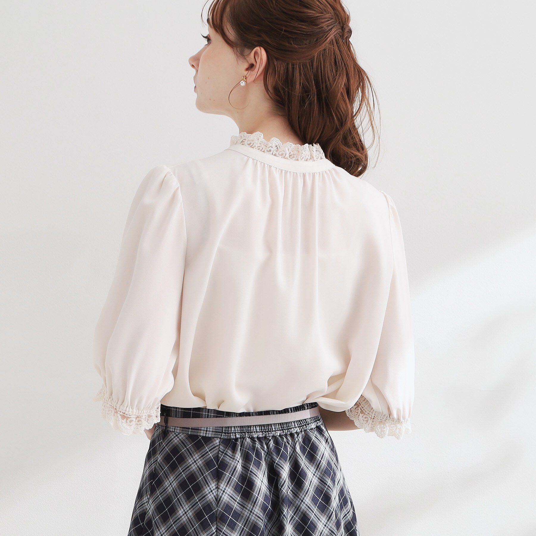 Couture broach「【大人上品・前後2WAY】エンブロレース 5分袖ブラウス【洗濯機可】」|シャツ・ブラウス|