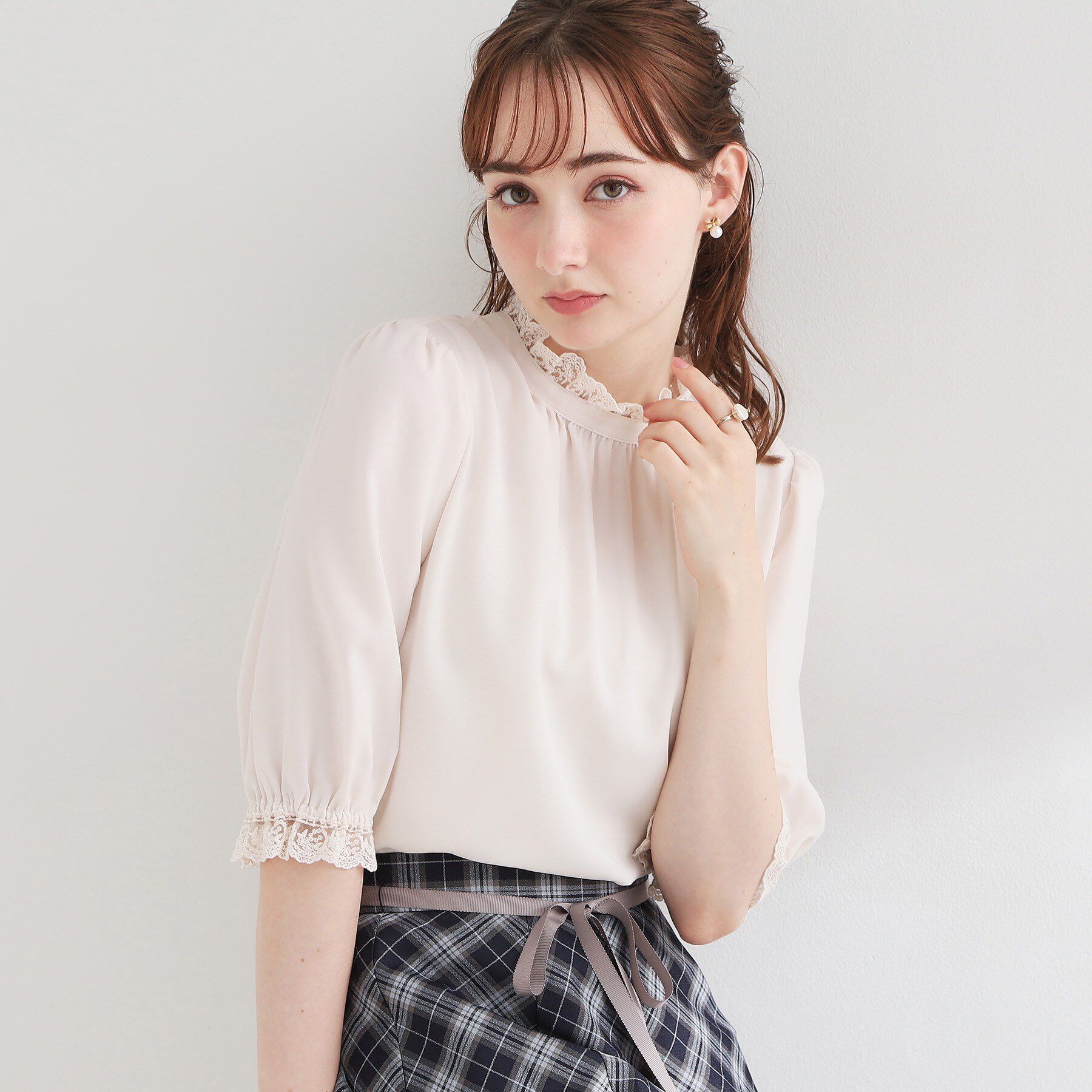 Couture broach「【大人上品・前後2WAY】エンブロレース 5分袖ブラウス【洗濯機可】」|シャツ・ブラウス|