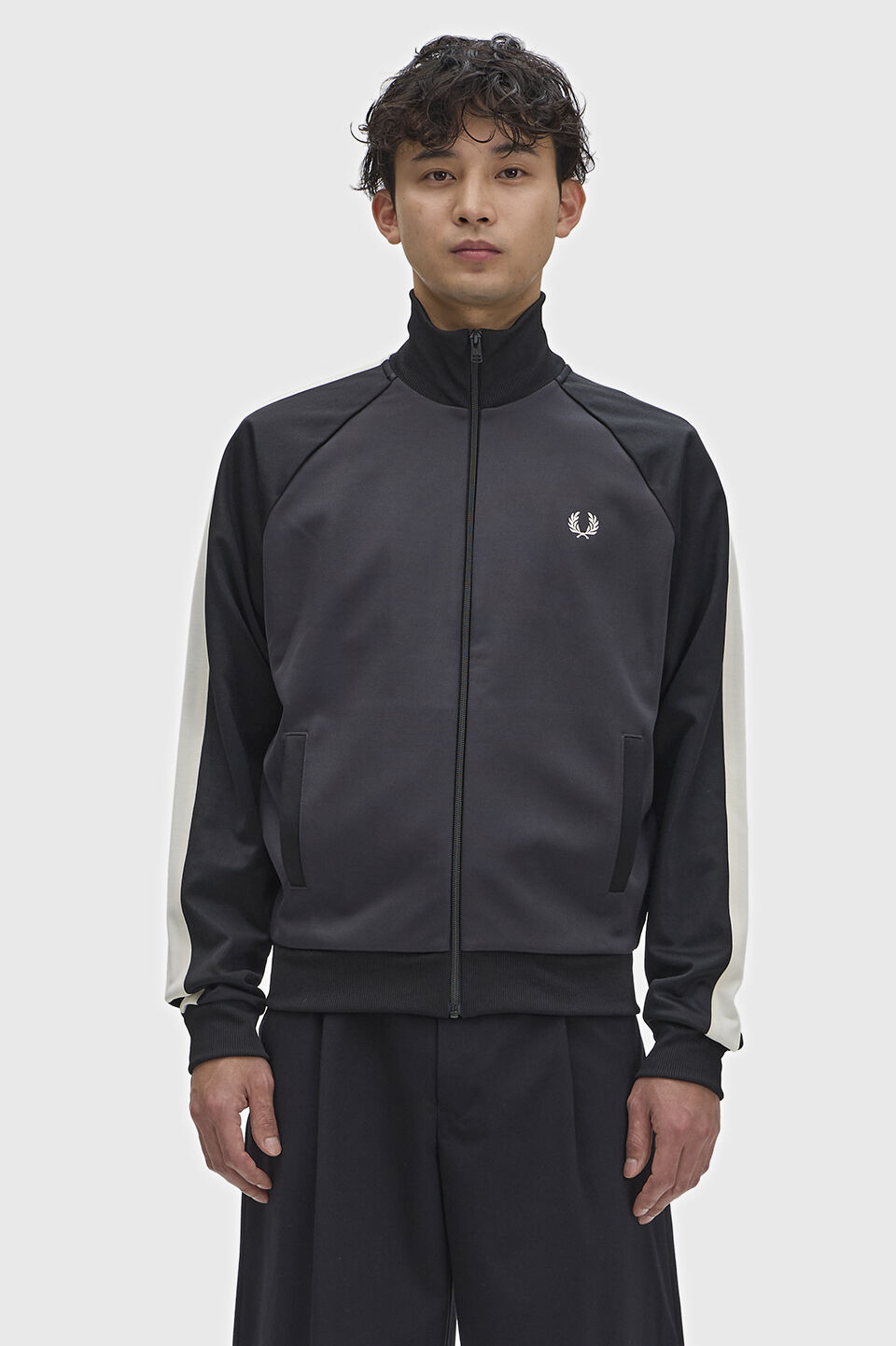FRED PERRY 「Contrast Sleeve Track Jacket／コントラストトラックジャケット」|その他|