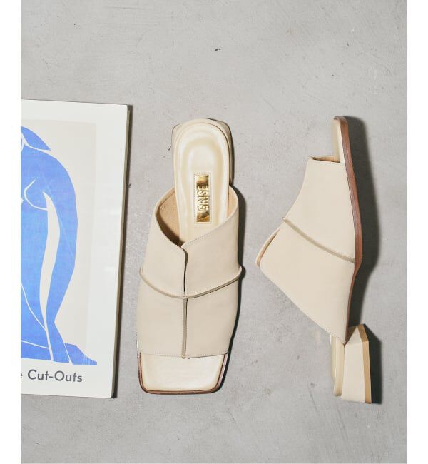 GRISE「《WEB+一部店舗限定》GRISEレザースクエアクロスシームミュールサンダル」|サンダル|ベージュ