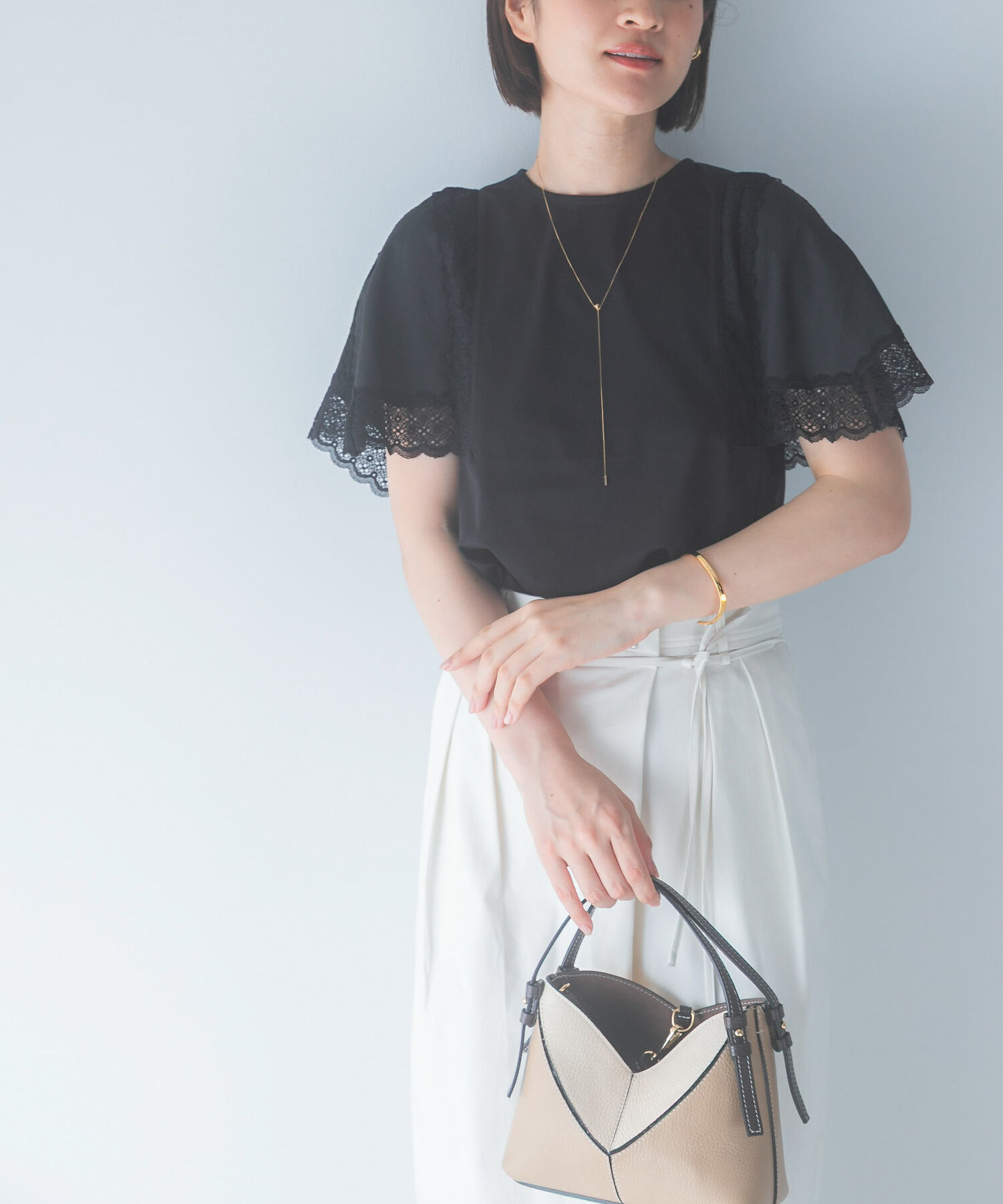 URBAN RESEARCH ROSSO「MARILYN MOON　LACED  SLEEVE CUTSEW」|Tシャツ・カットソー|ブラック