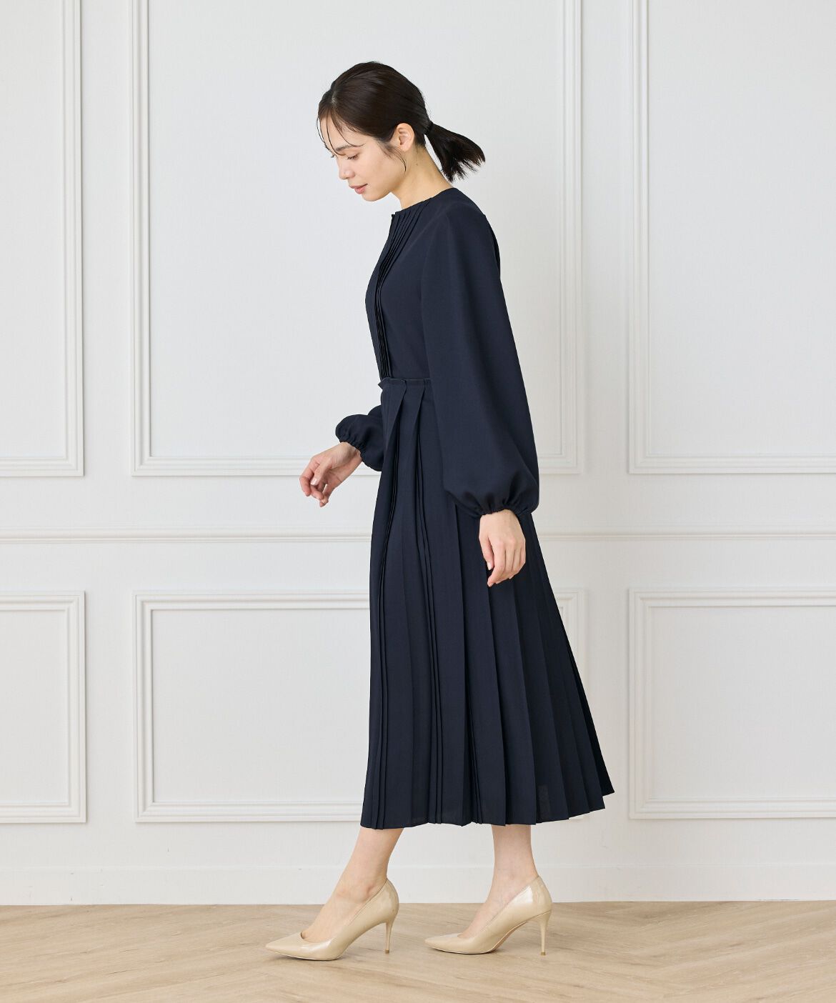 INED「《大きいサイズ》クラシックプリーツワンピース《la veille by SUPERIOR CLOSET》」|ワンピース|