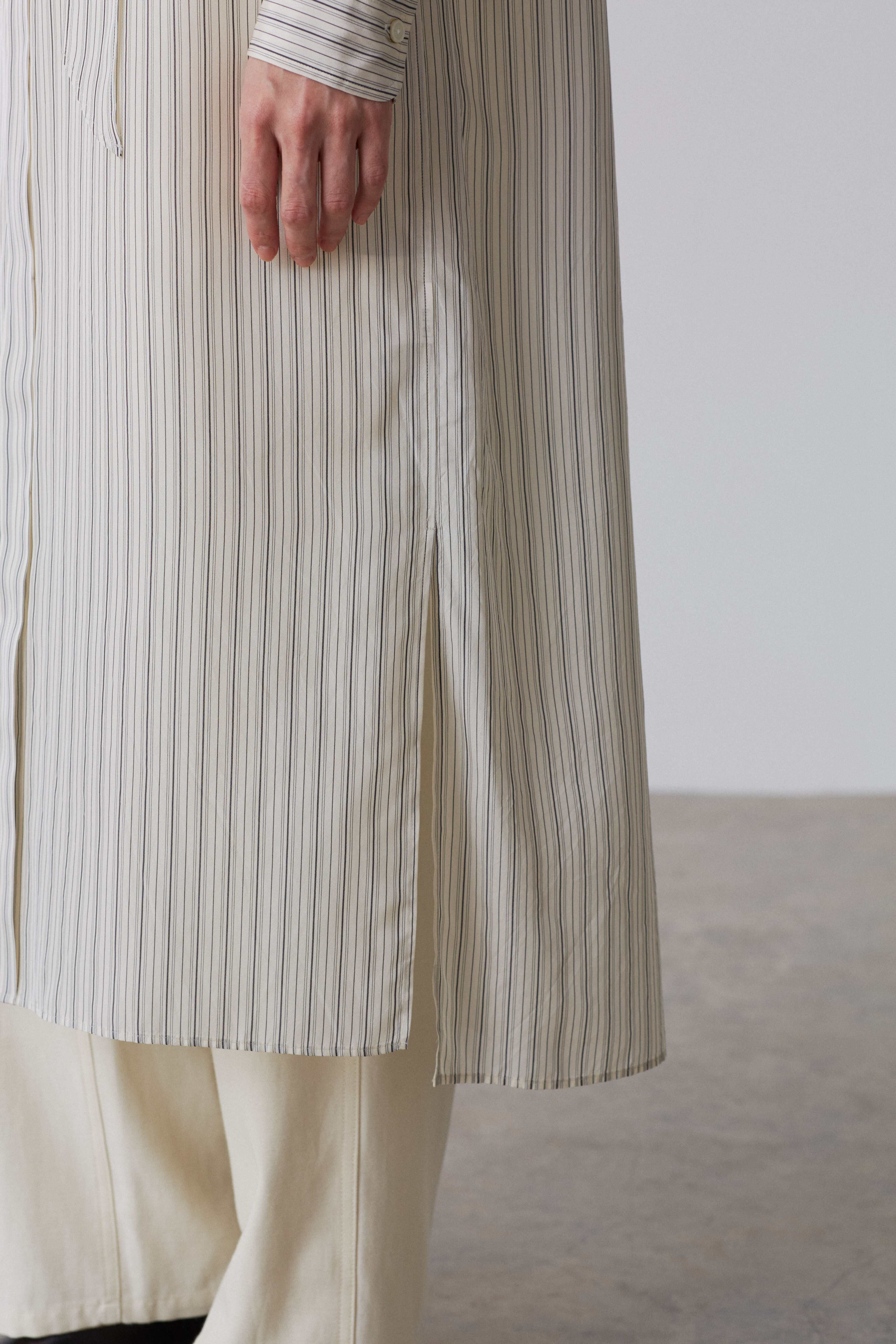 YLEVE 「YLEVE / ACETATE CUPRA STRIPE ONE PIECE」|ワンピース|