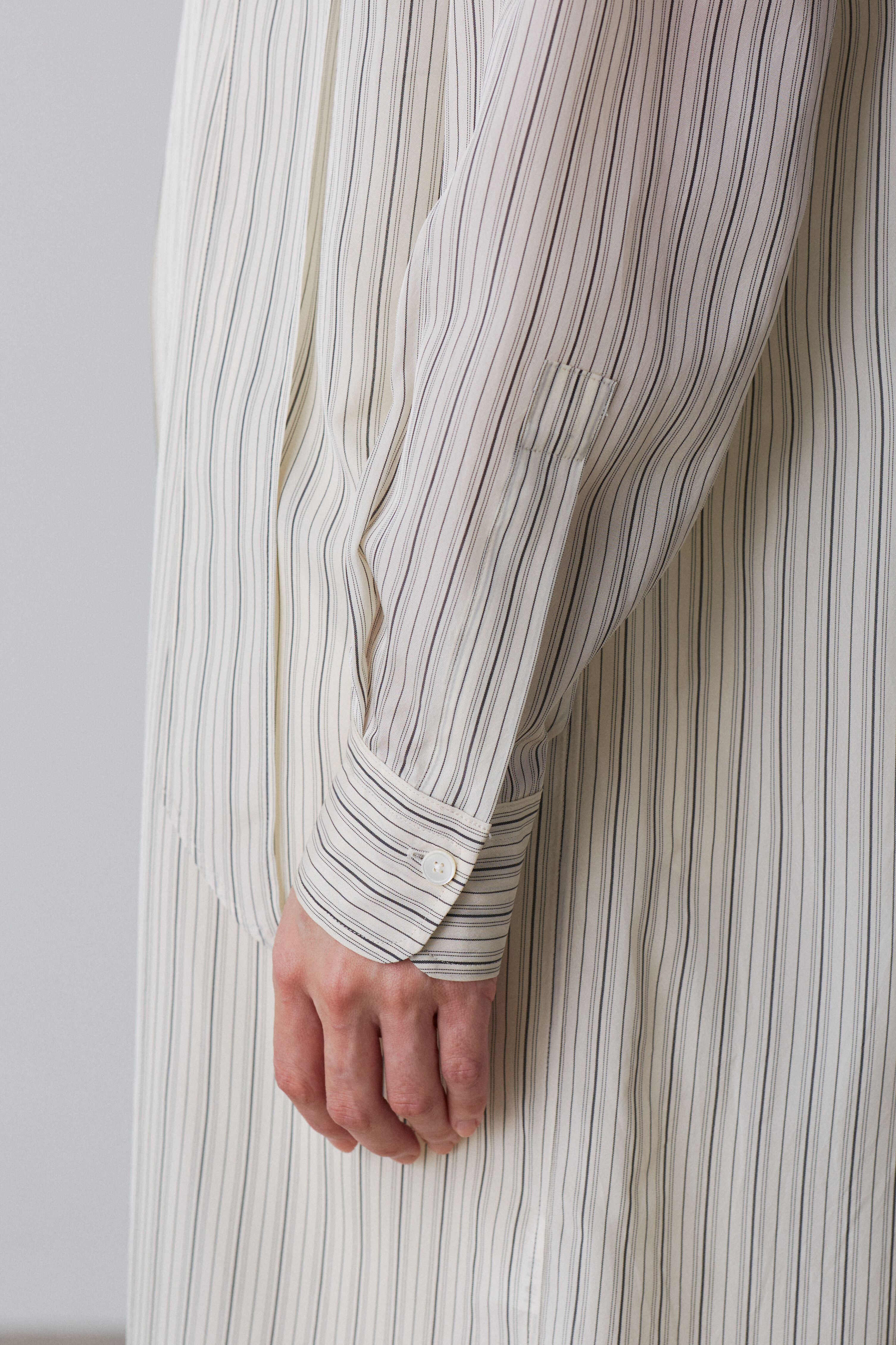 YLEVE 「YLEVE / ACETATE CUPRA STRIPE ONE PIECE」|ワンピース|