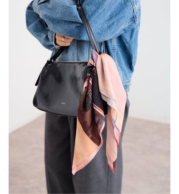 U by SPICK&SPAN「LY / エルワイ Postcard scarf」|バンダナ・スカーフ|ベージュ
