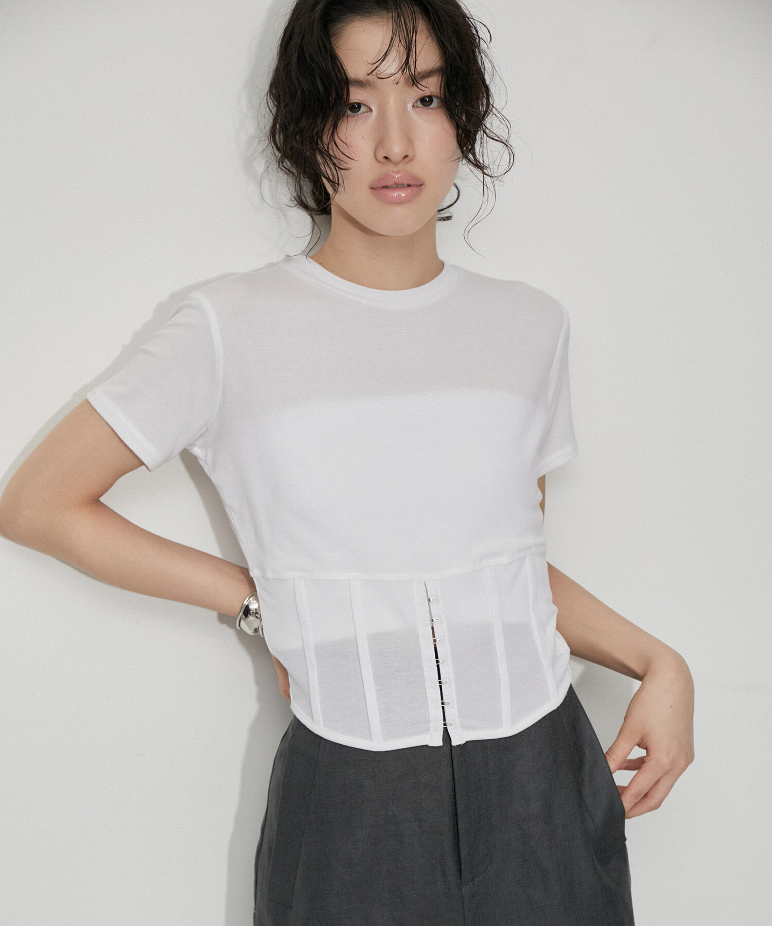 ADAM ET ROPE'「【洗える・ストレッチ・サステナブル】コルセットTシャツ」|Tシャツ・カットソー|