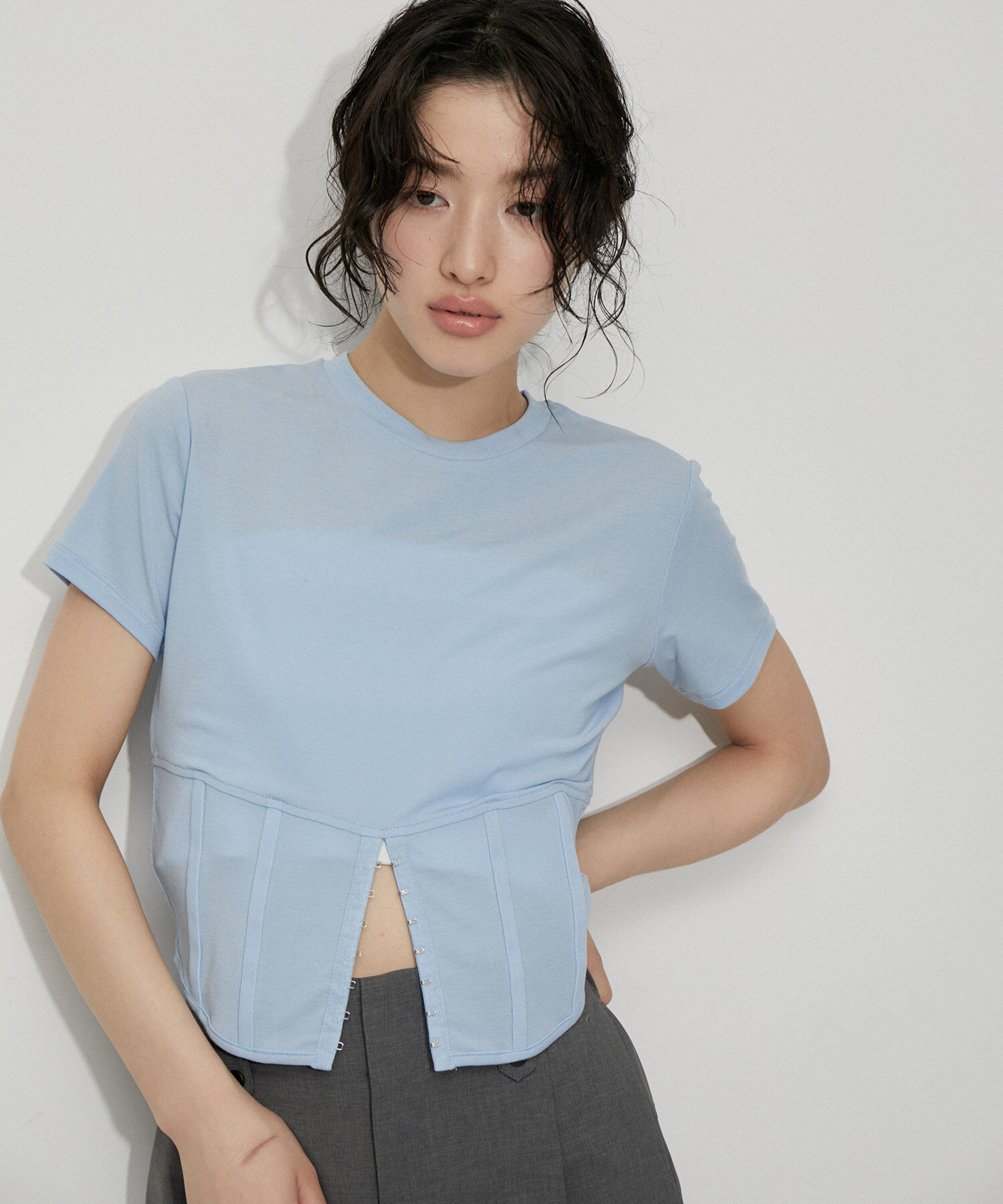 ADAM ET ROPE'「【洗える・ストレッチ・サステナブル】コルセットTシャツ」|Tシャツ・カットソー|