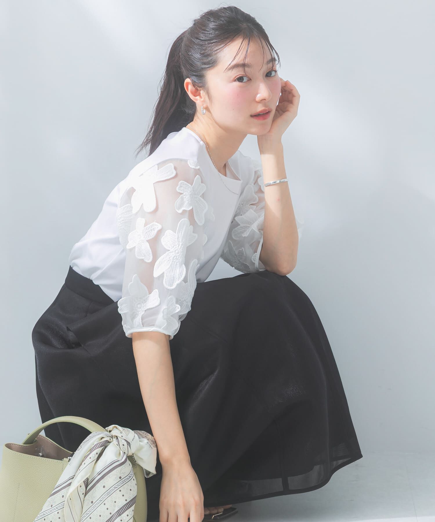 URBAN RESEARCH ROSSO「『WEB/一部店舗限定』フラワードッキングカットソー」|Tシャツ・カットソー|ホワイト
