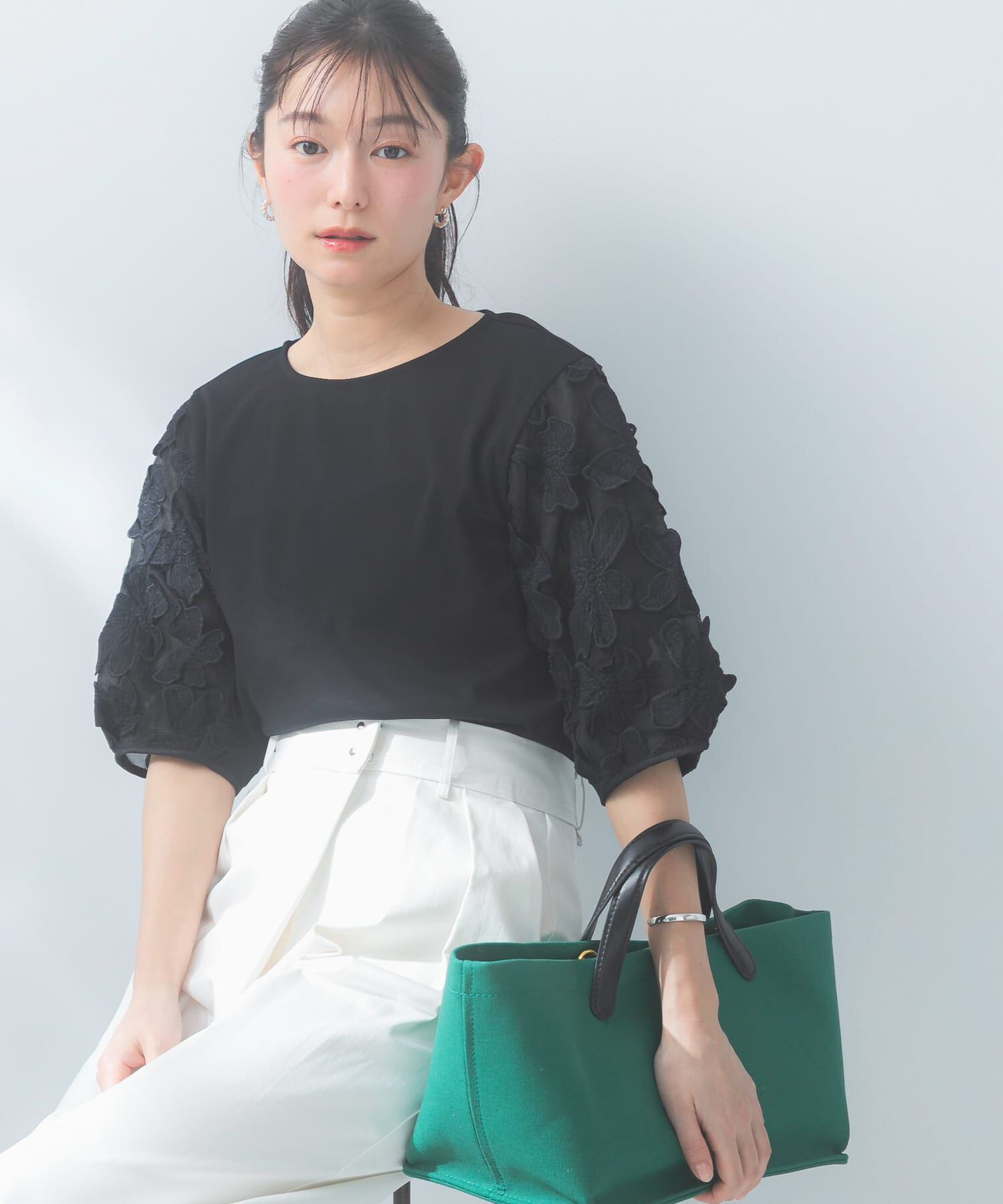 URBAN RESEARCH ROSSO「『WEB/一部店舗限定』フラワードッキングカットソー」|Tシャツ・カットソー|ブラック