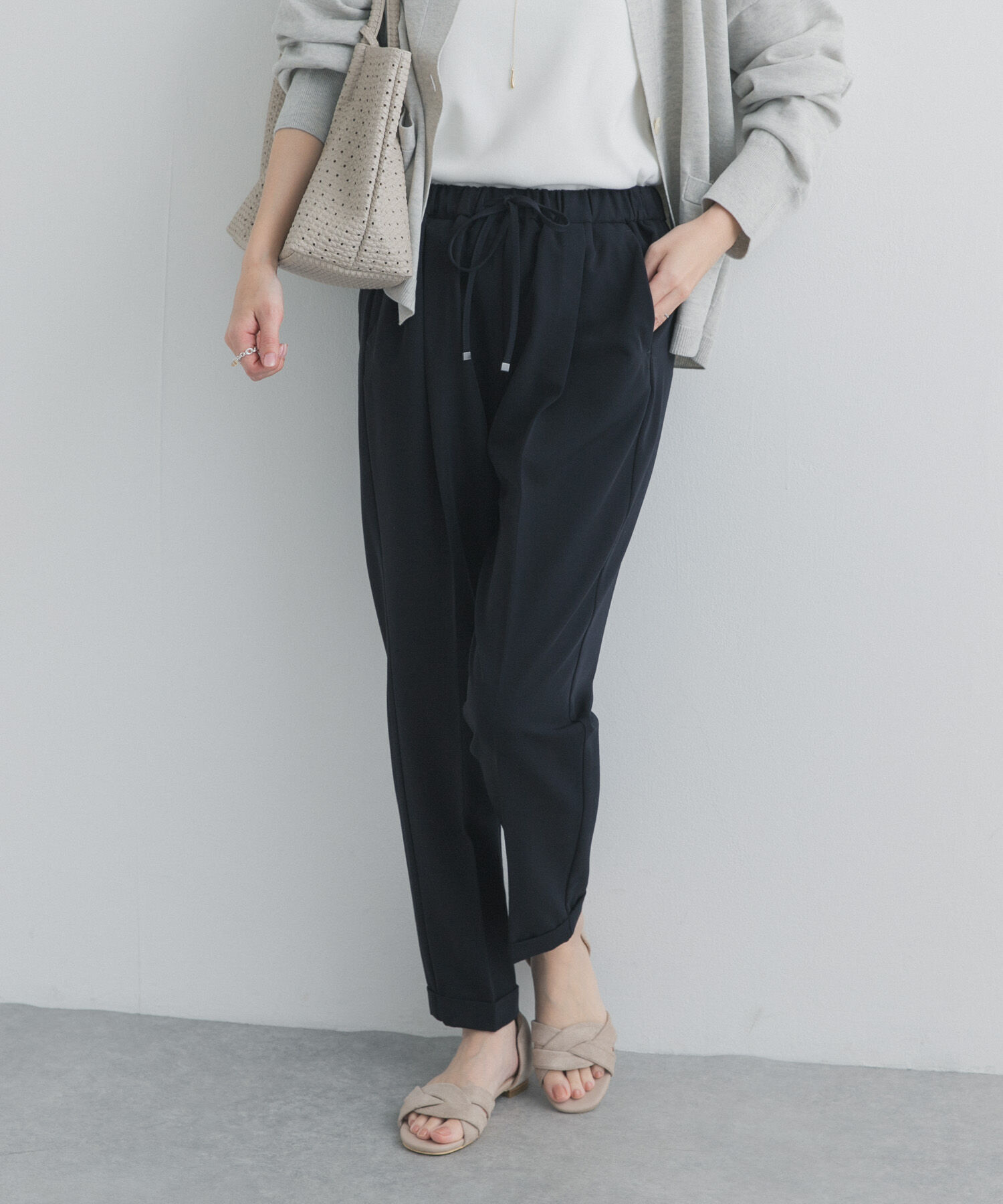URBAN RESEARCH DOORS「ストレッチテーパードイージーパンツ」|その他|ネイビー