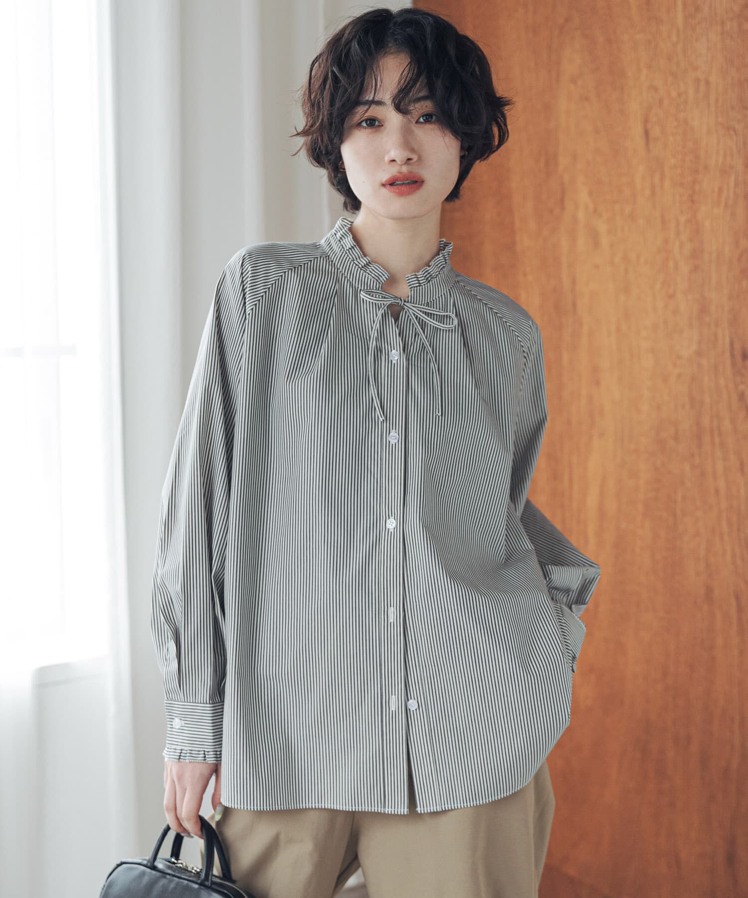 URBAN RESEARCH DOORS「『速乾/イージーケア/UVカット』『UR TECH』Aircareフリルネックブラウス」|シャツ・ブラウス|