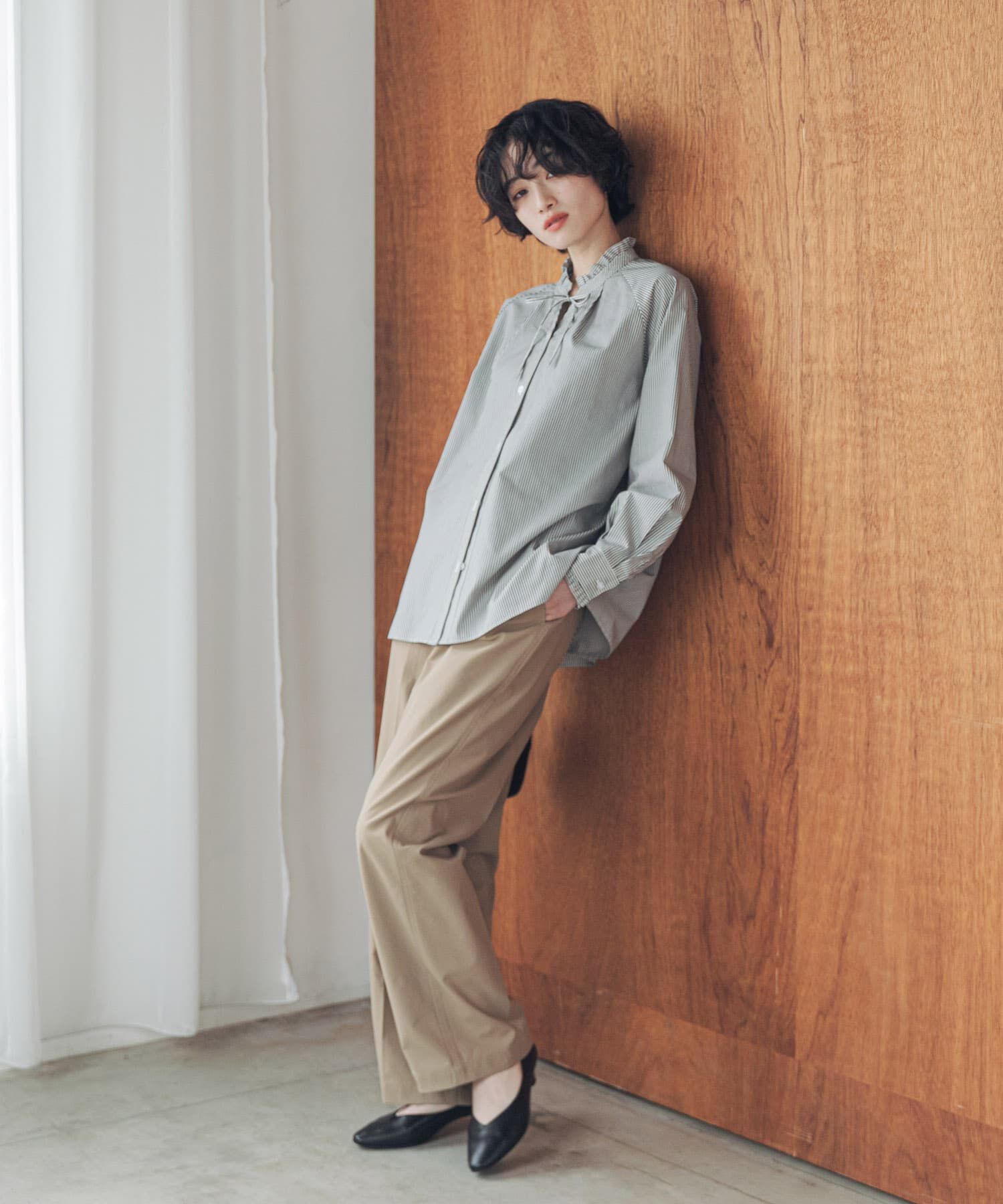URBAN RESEARCH DOORS「『速乾/イージーケア/UVカット』『UR TECH』Aircareフリルネックブラウス」|シャツ・ブラウス|