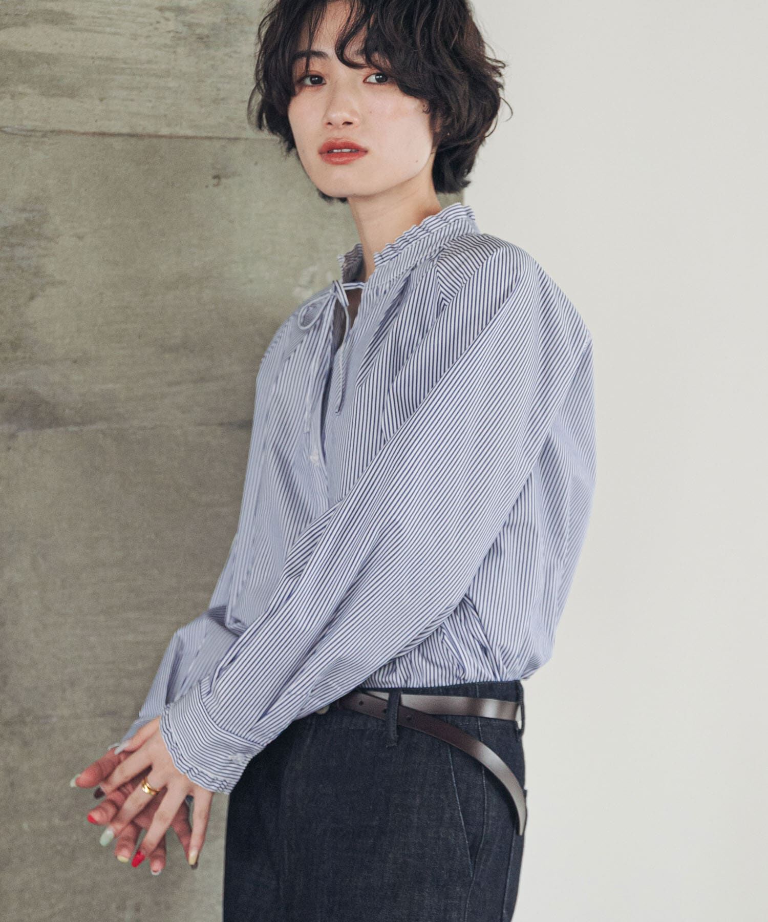 URBAN RESEARCH DOORS「『速乾/イージーケア/UVカット』『UR TECH』Aircareフリルネックブラウス」|シャツ・ブラウス|