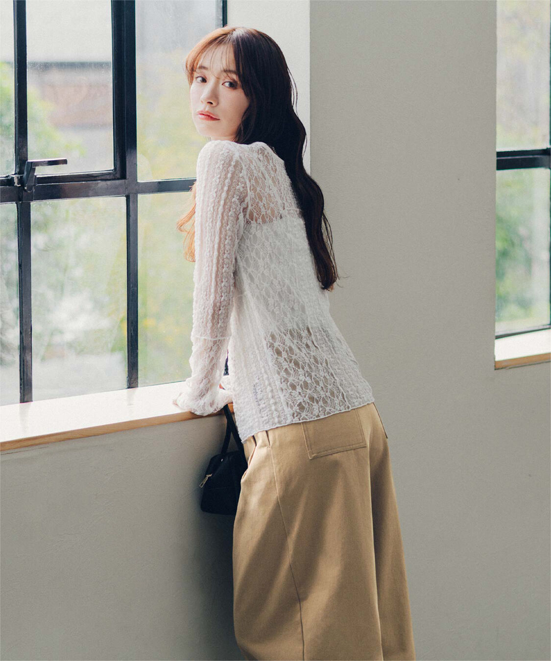 titivate「【赤埴奈津子さんコラボアイテム】前後2way切替デザインレーストップス」|Tシャツ・カットソー|
