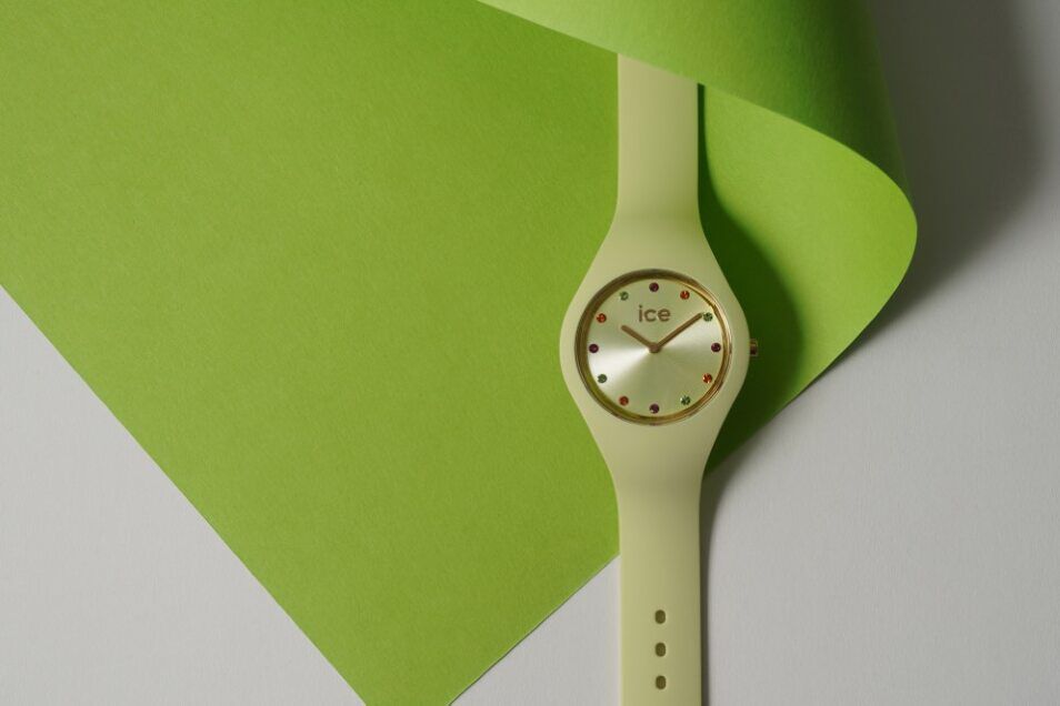 ICE-WATCH「〈ICE-WATCH(ｱｲｽｳｫｯﾁ)〉ICE cosmos ﾏｯﾁｬ ｽﾓｰﾙﾌﾟﾗｽ」|腕時計|