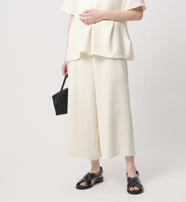 UNITED ARROWS「COMFY クロップド ワイドパンツ ホワイト ‐防汚 UVカット ウォッシャブル‐」|チノ|