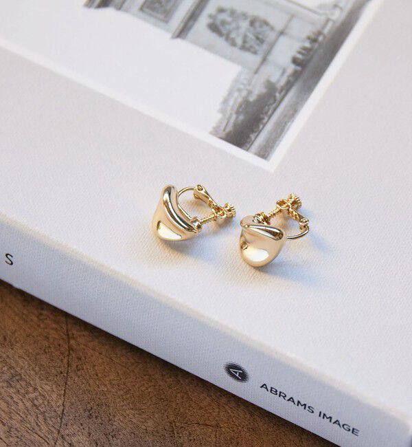UNITED ARROWS green label relaxing「【WEB限定】三角 メルティ プレート イヤリング」|イヤリング|GOLD