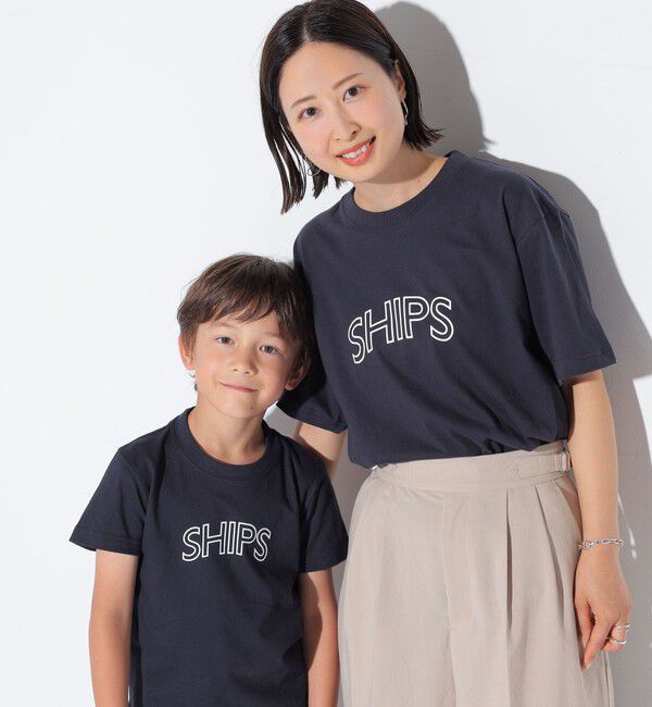 SHIPS KIDS「【WEB限定】SHIPS KIDS:100～160cm / 〈家族おそろい〉SHIPS ラウンド プリント ロゴ  Tシャツ」|Tシャツ・カットソー|