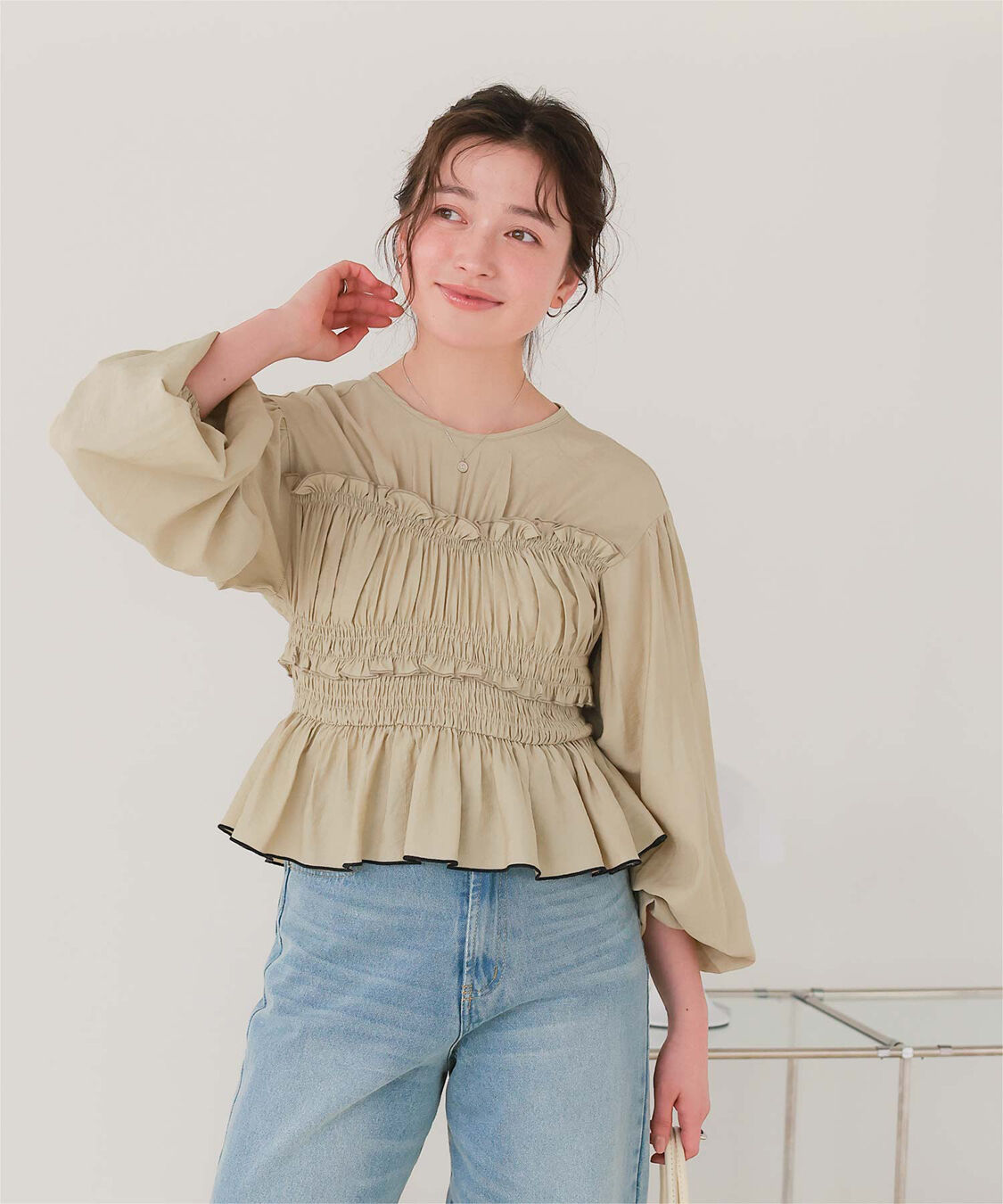 titivate「【赤埴奈津子さんコラボアイテム】シャーリングデザイントップス」|シャツ・ブラウス|