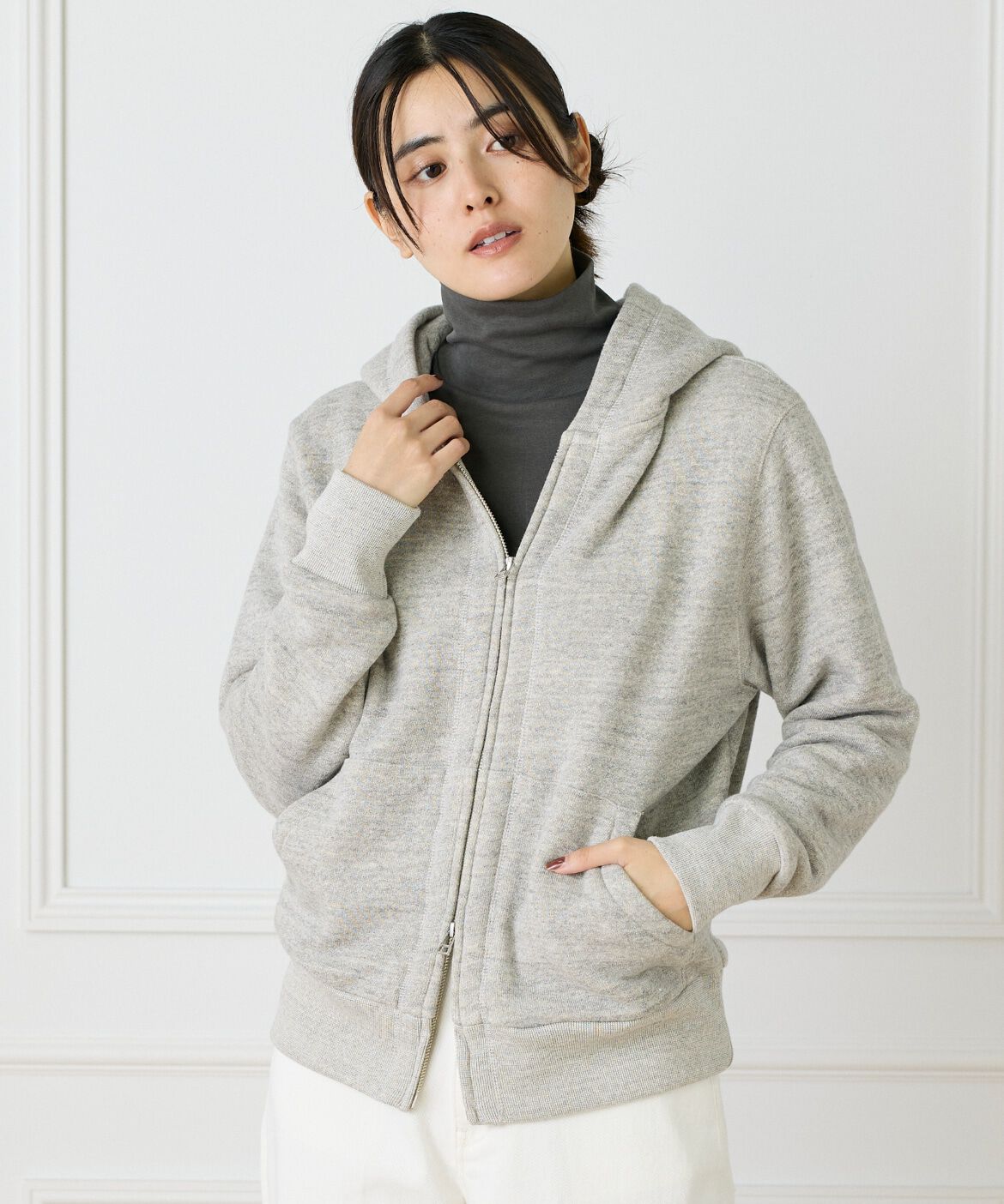DAY by DAY it&rsquo;s international「フルジップパーカー《吊り裏毛》」|スウェット・ジャージ|グレー1