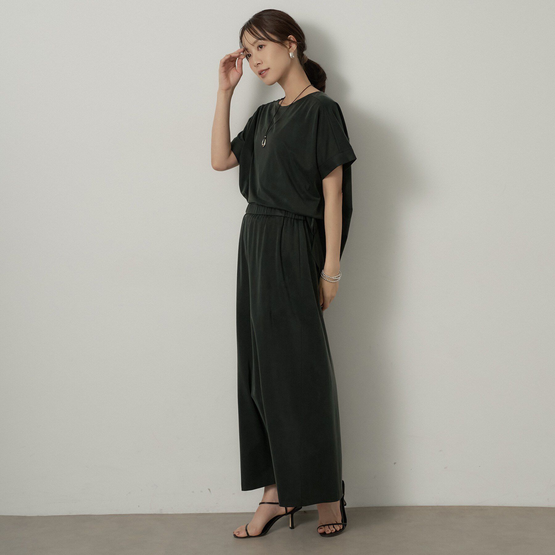 UNTITLED「【セットアップ可/接触冷感】ヴィンテージライクドルマンカットソー」|Tシャツ・カットソー|