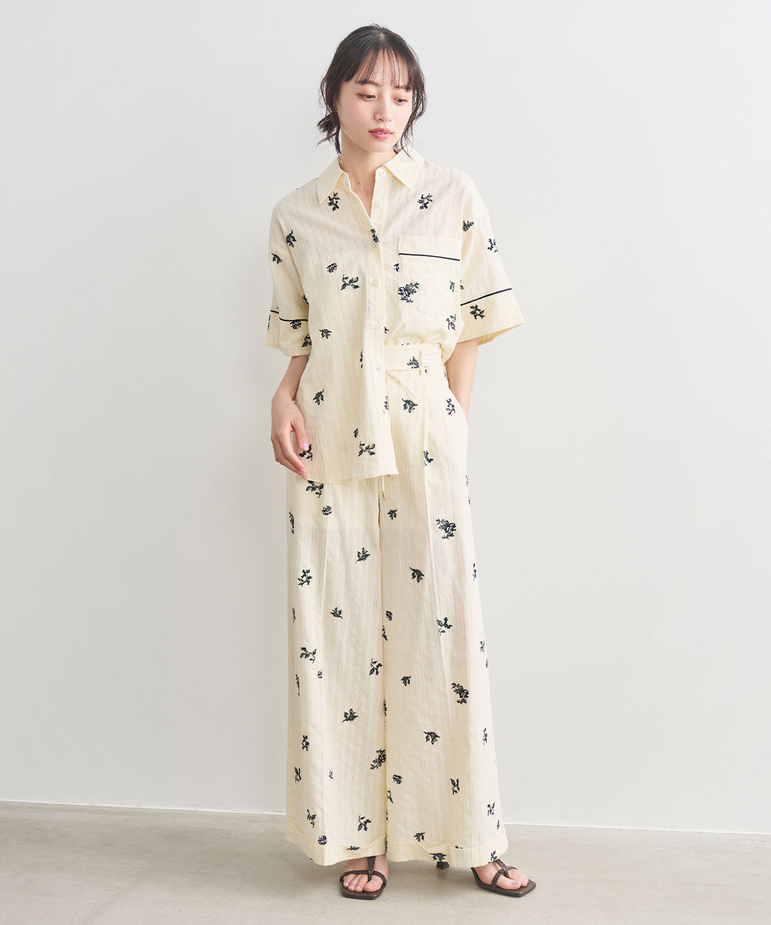COCO DEAL「フラワー刺繍ストライプパンツ」|スラックス|