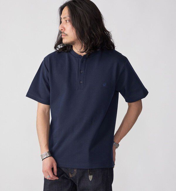 SHIPS「【WEB限定】SHIPS:〈手洗い可能/抗菌/防臭〉ワンポイント ロゴ バーズアイ ヘンリーネック Tシャツ」|Tシャツ・カットソー|ネイビー