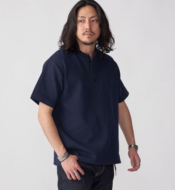 SHIPS「【WEB限定】SHIPS:〈手洗い可能/抗菌/防臭〉ワンポイント ロゴ バーズアイ ヘンリーネック Tシャツ」|Tシャツ・カットソー|