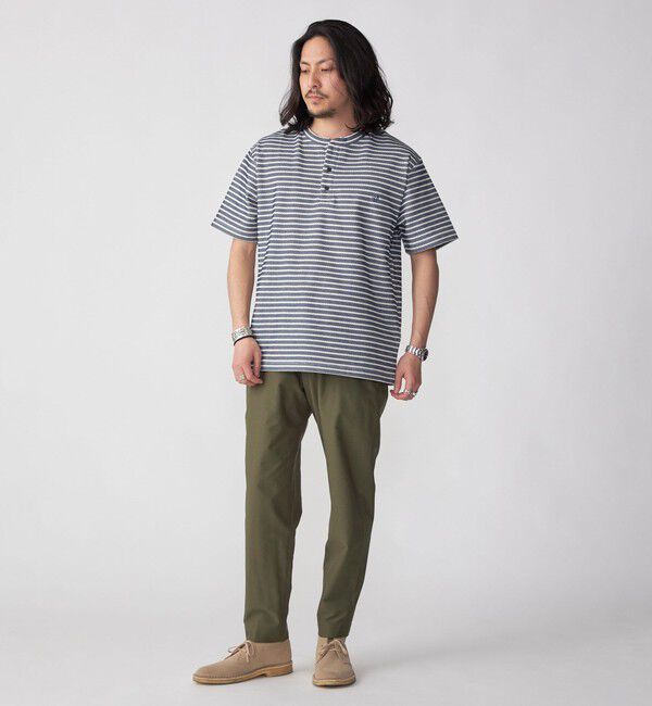 SHIPS「【WEB限定】SHIPS:〈手洗い可能/抗菌/防臭〉ワンポイント ロゴ バーズアイ ヘンリーネック Tシャツ」|Tシャツ・カットソー|
