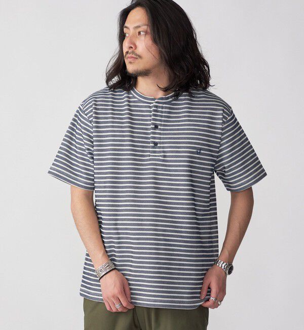 SHIPS「【WEB限定】SHIPS:〈手洗い可能/抗菌/防臭〉ワンポイント ロゴ バーズアイ ヘンリーネック Tシャツ」|Tシャツ・カットソー|