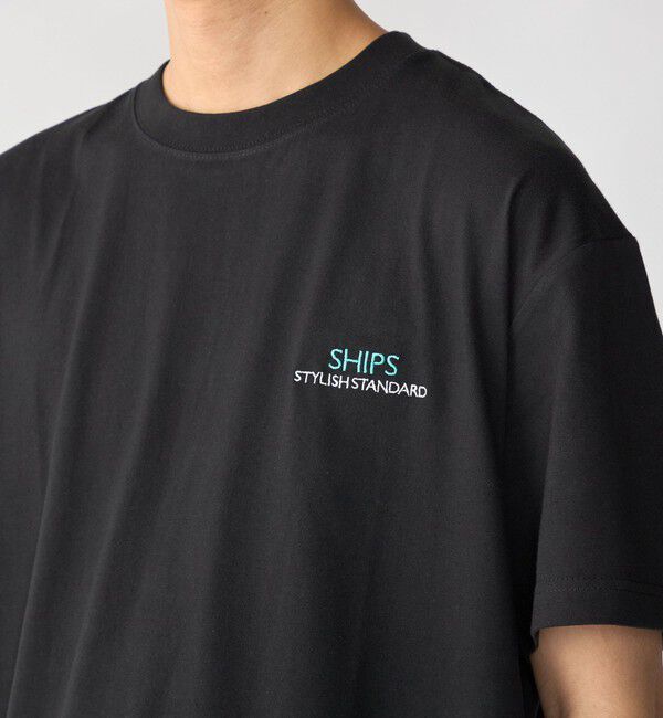 SHIPS「【WEB限定】SHIPS: STYLISH STANDARD ロゴ 刺繍 Tシャツ」|Tシャツ・カットソー|ダークグレー