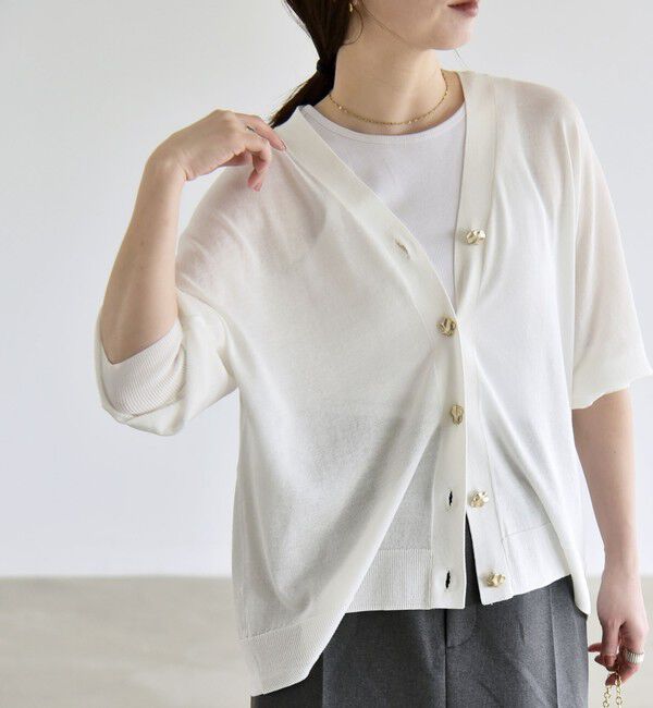 quaranciel「quaranciel:〈接触冷感/手洗い可能〉メタルボタン Vネック シアー ニット カーディガン」|カーディガン|オフホワイト
