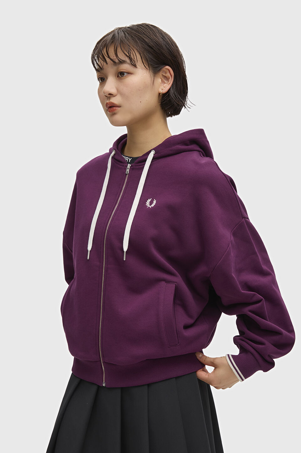 FRED PERRY 「FRED PERRY／Hooded Zip-Through Sweatshirt／フード付きジップスルースウェット」|パーカー|PLUM