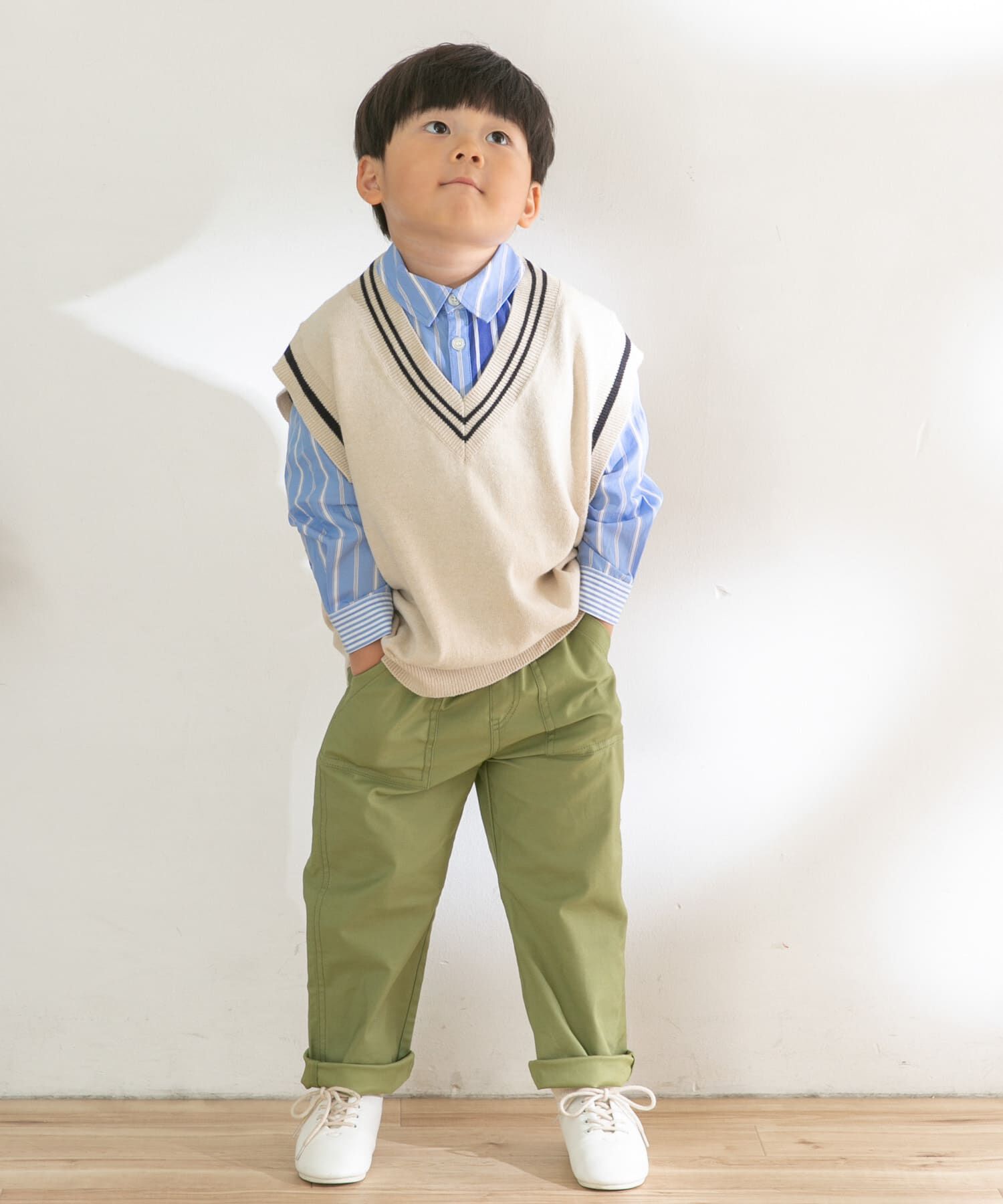 URBAN RESEARCH DOORS「『親子リンク』Vネックニットベスト(KIDS)」|ニット・セーター|