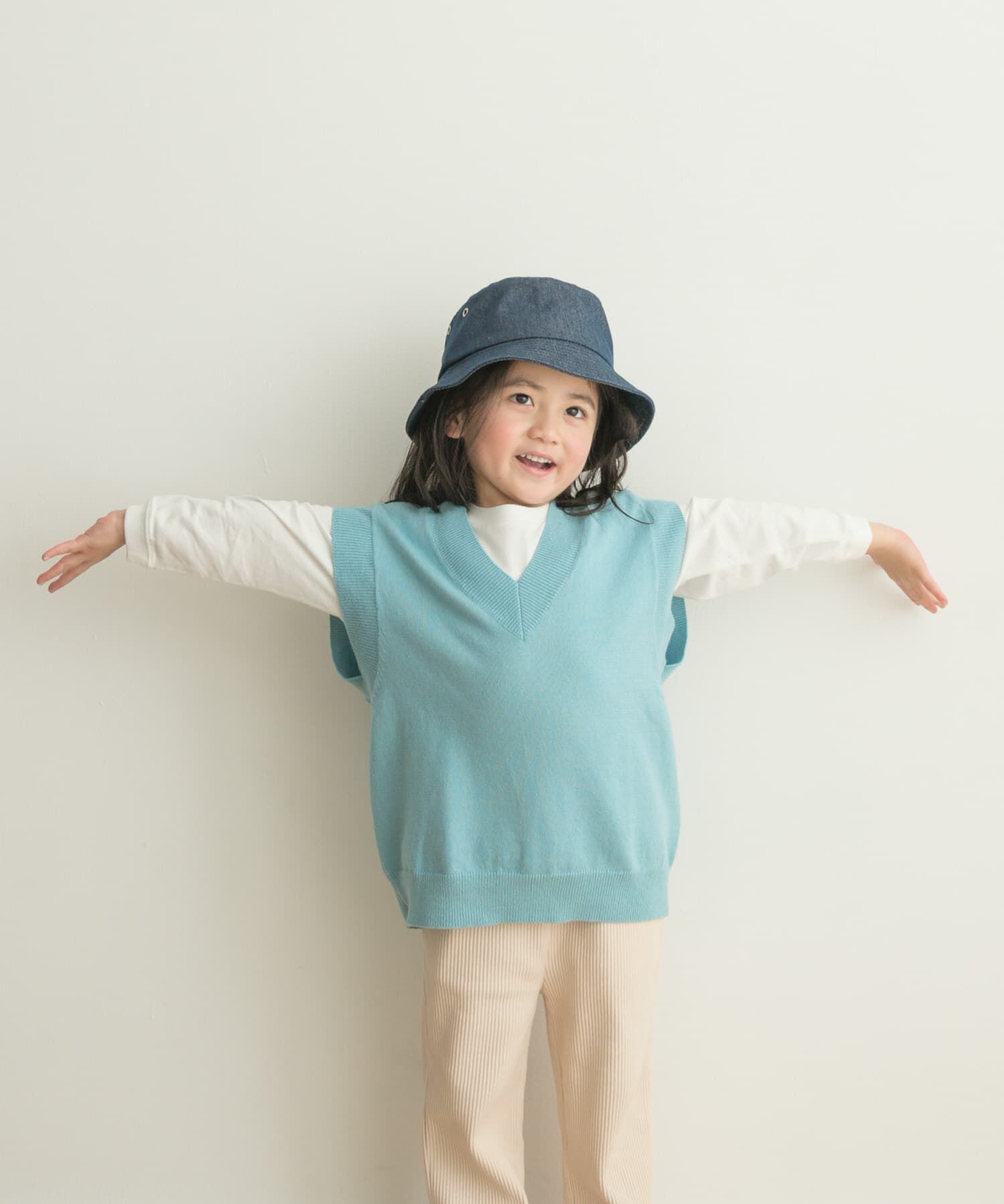 URBAN RESEARCH DOORS「『親子リンク』Vネックニットベスト(KIDS)」|ニット・セーター|