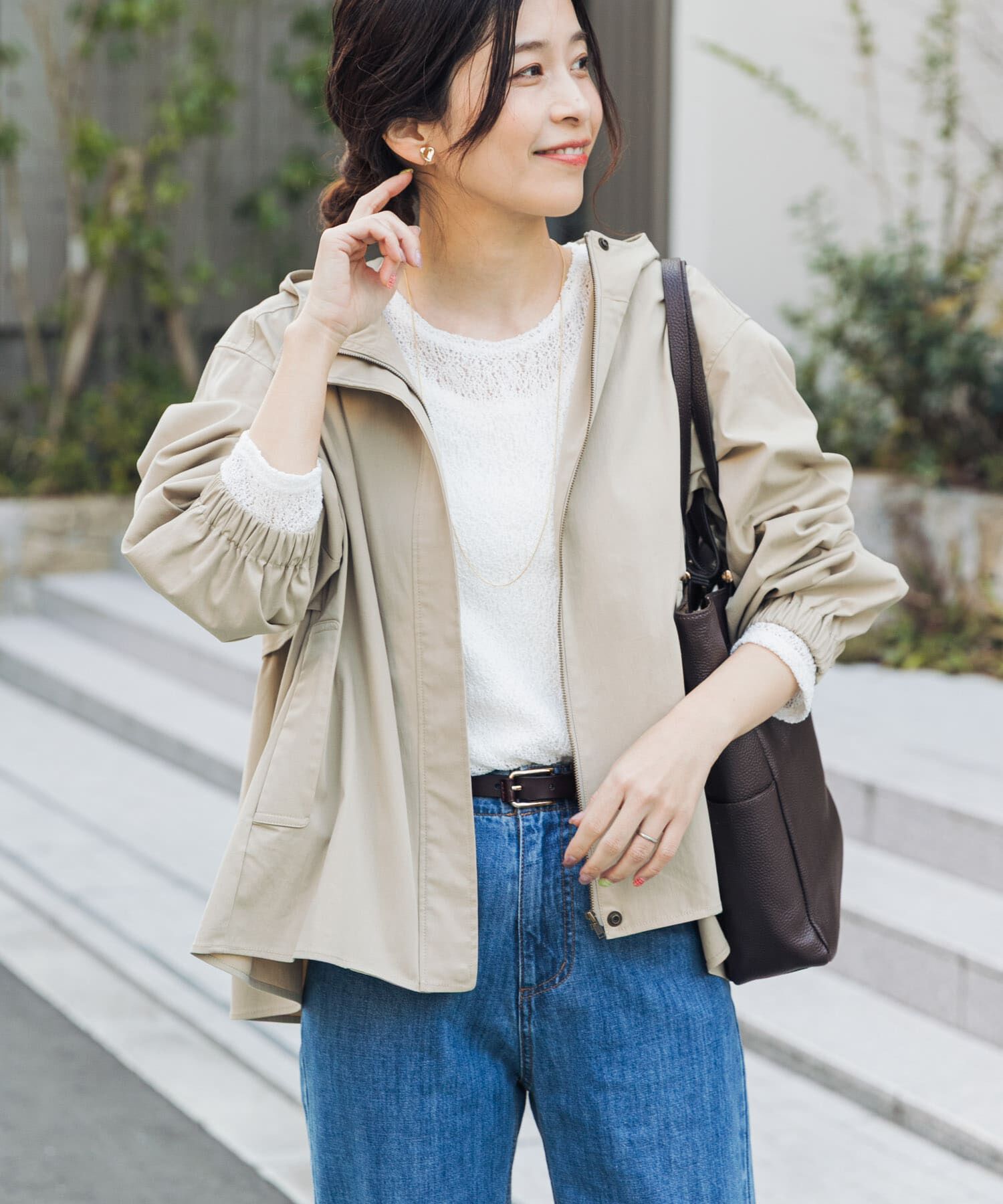 URBAN RESEARCH DOORS「撥水バックギャザーフードジャケット」|ノーカラーコート|
