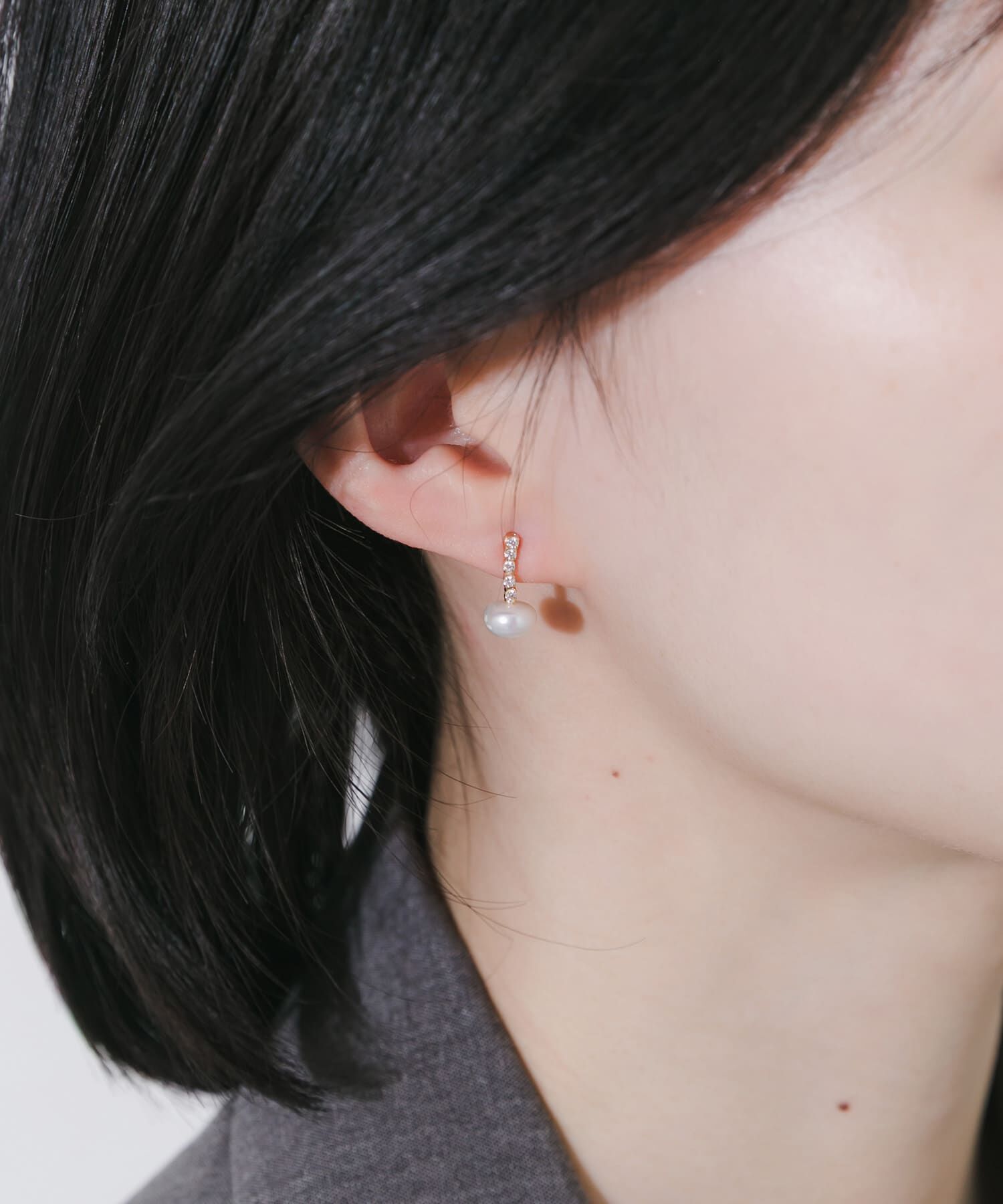 SMELLY「ビジューチェーンパールピアス」|ピアス|