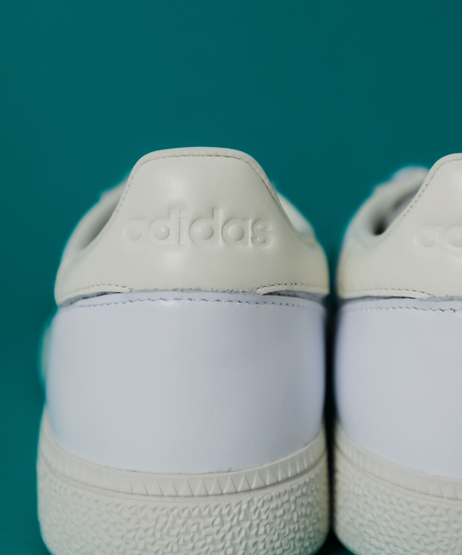 URBAN RESEARCH DOORS「『別注』adidas&times;DOORS　HANDBALL SPEZIAL」|スニーカー|